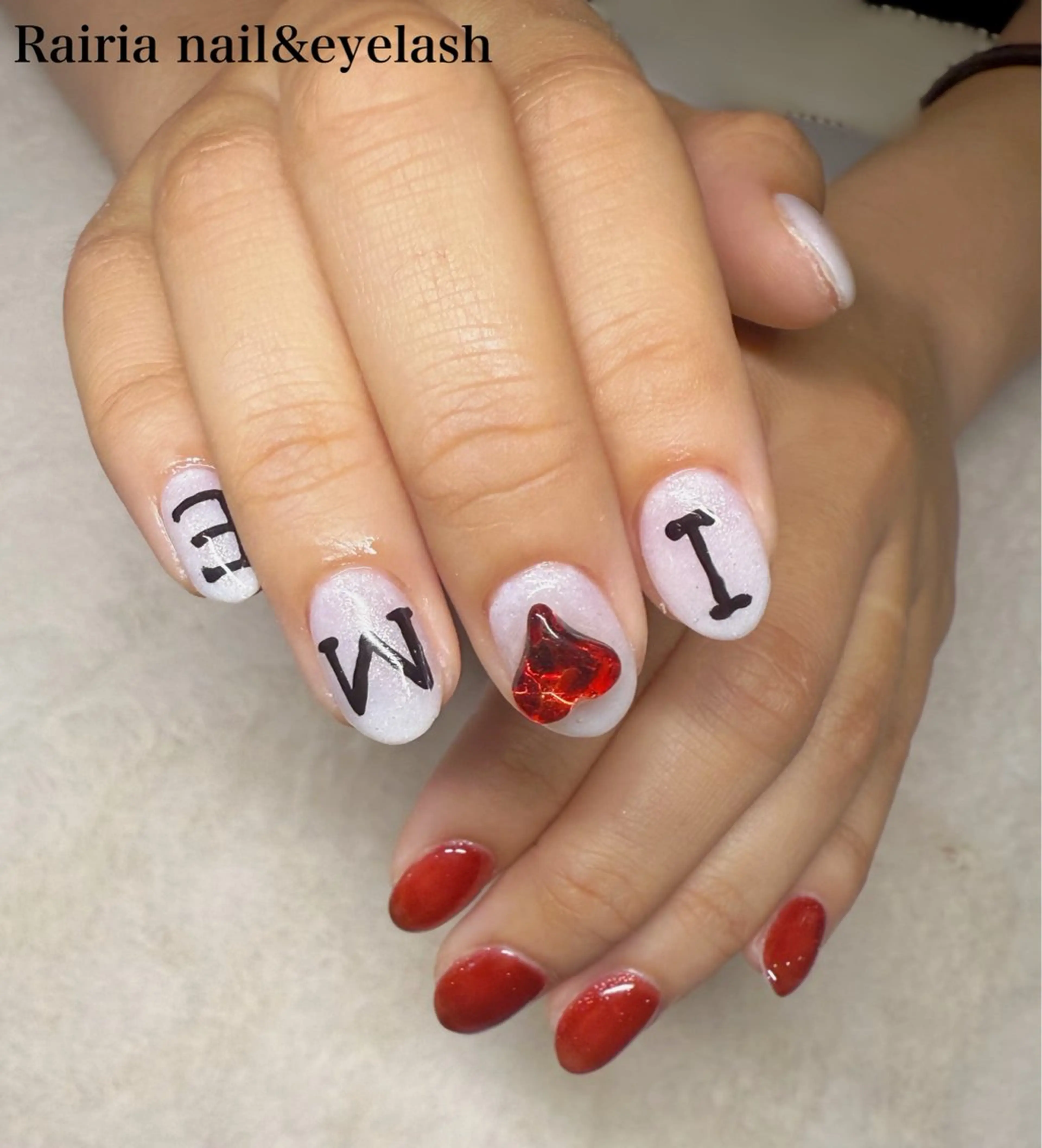 ネイル Rairia   nail所属・屋敷 理奈のネイルデザイン