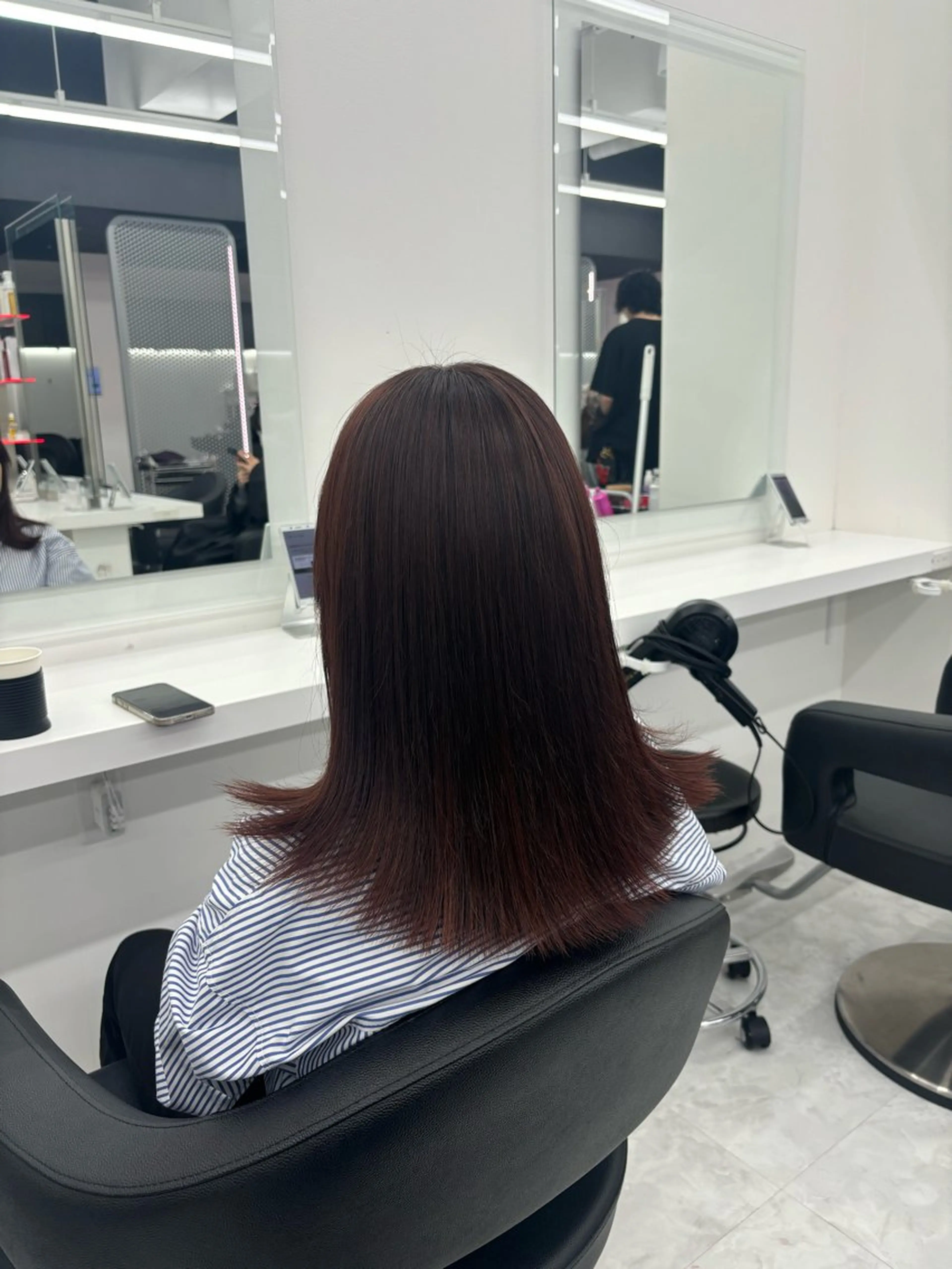 セミロング カラー 🤍レイヤー/顔周り /hirari🤍のヘアスタイル