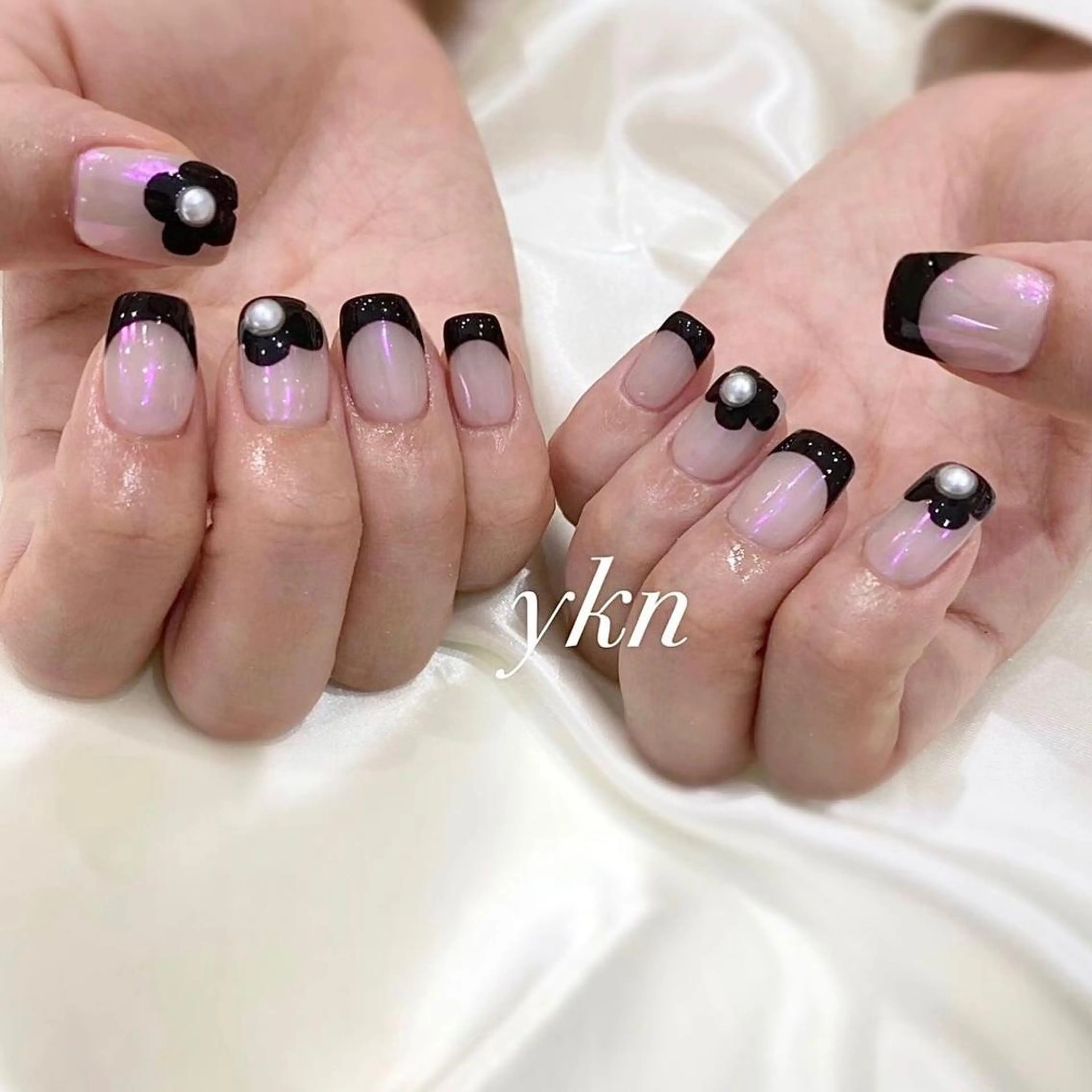 ネイル オーロラネイル ハンドネイル melMoon .のネイルデザイン