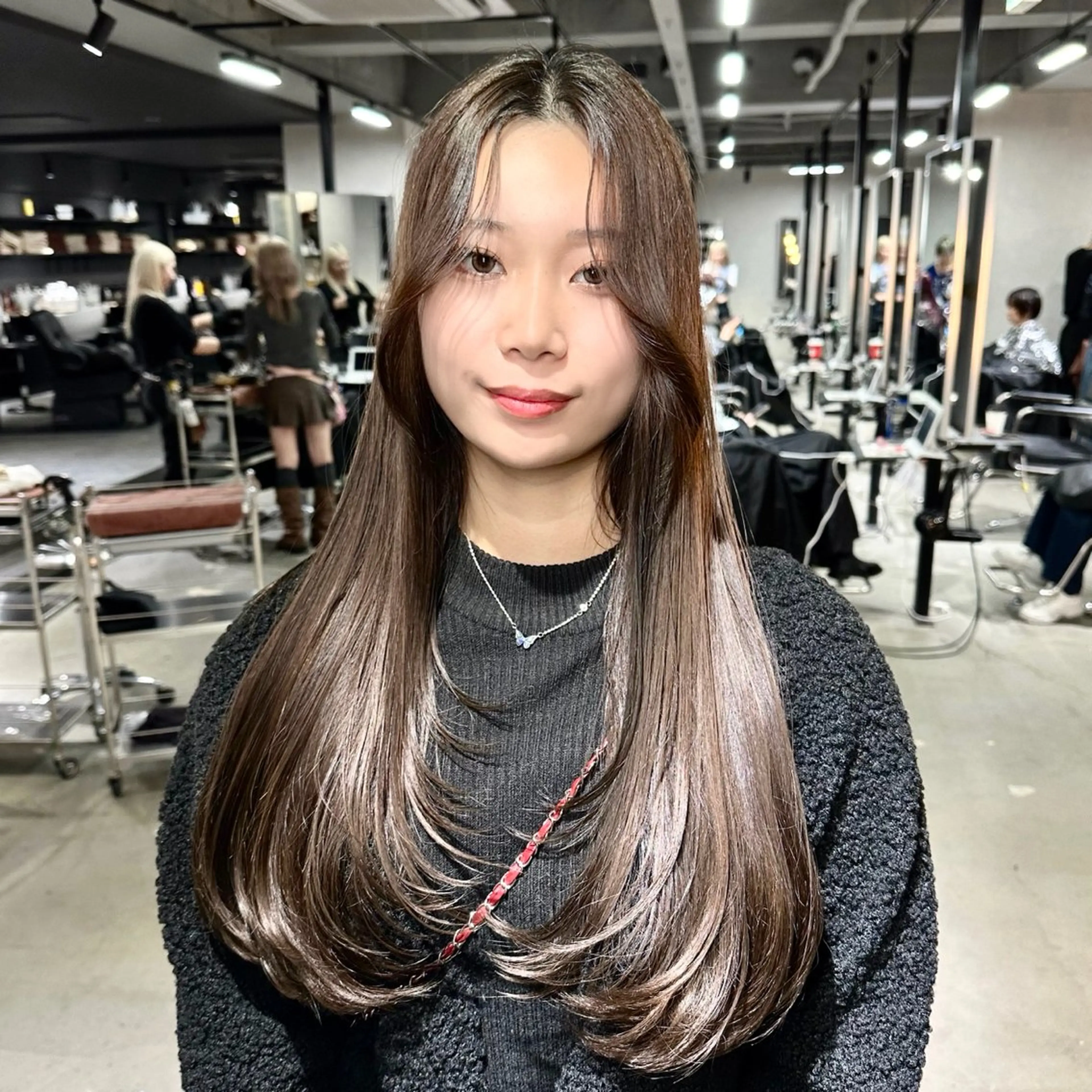 ロング ケアカラー ボブ 髪質改善 レイヤーカット トリートメント 艶髪カラー/レイヤ ー支持No.1renのヘアスタイル