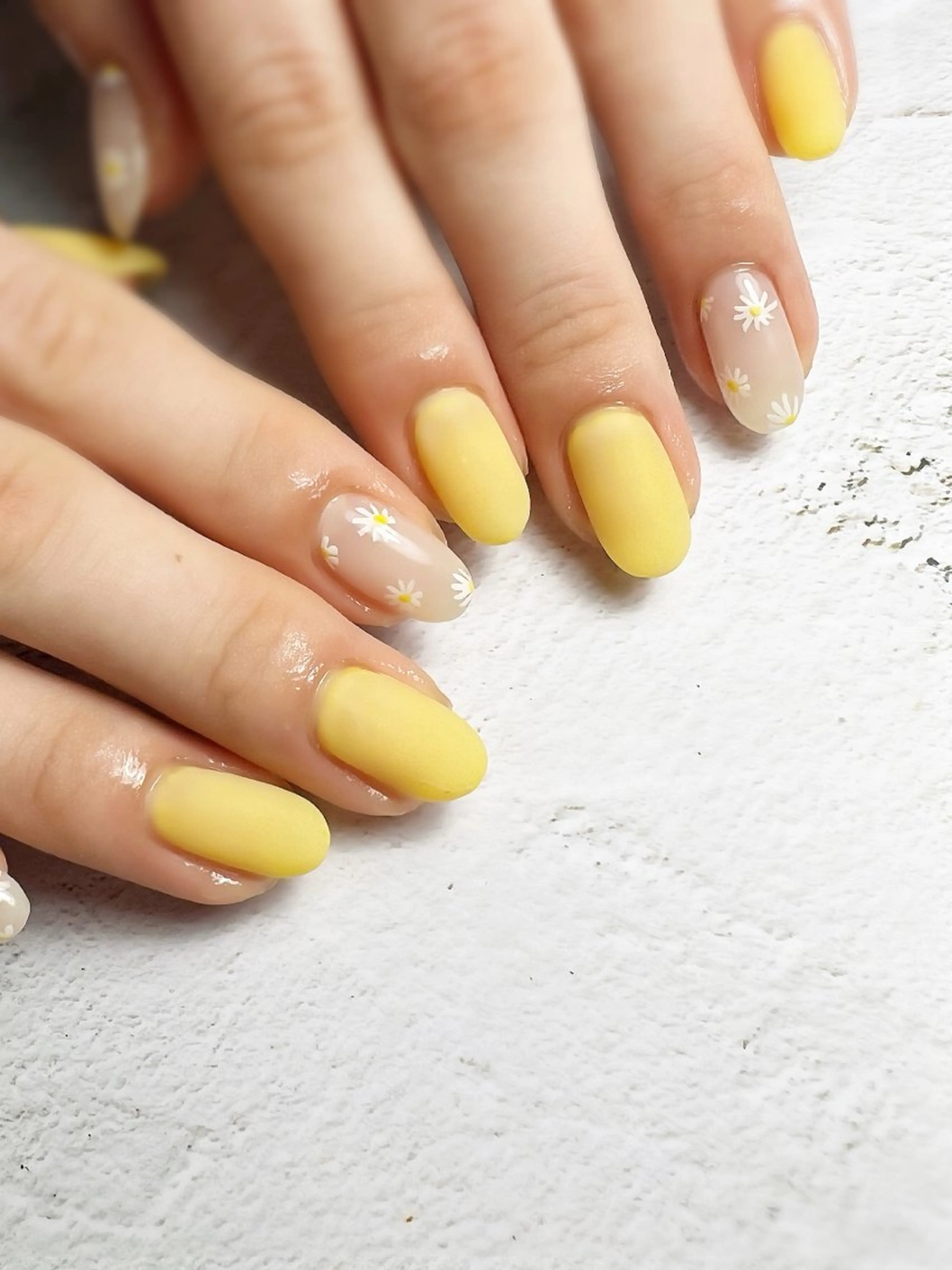 ネイル ハンドネイル フットネイル NAILsalon Laki(ラキ)のネイルデザイン