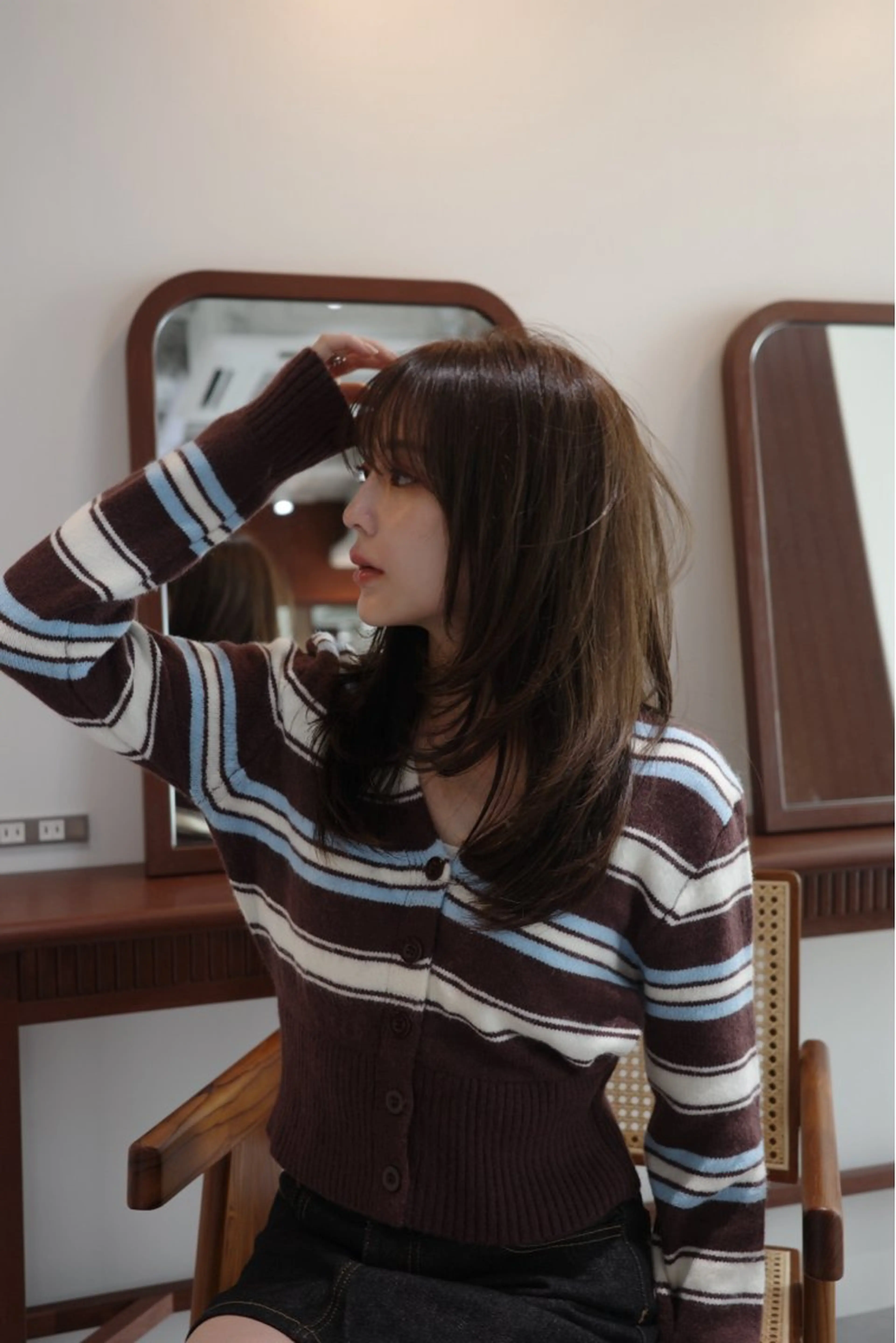 ロング カラー お団子ヘア ショートボブ アッシュ ミストバング ベージュカラー カット ヘアカラー トリートメント opus 店長大和 レイヤー/赤み消しのヘアスタイル