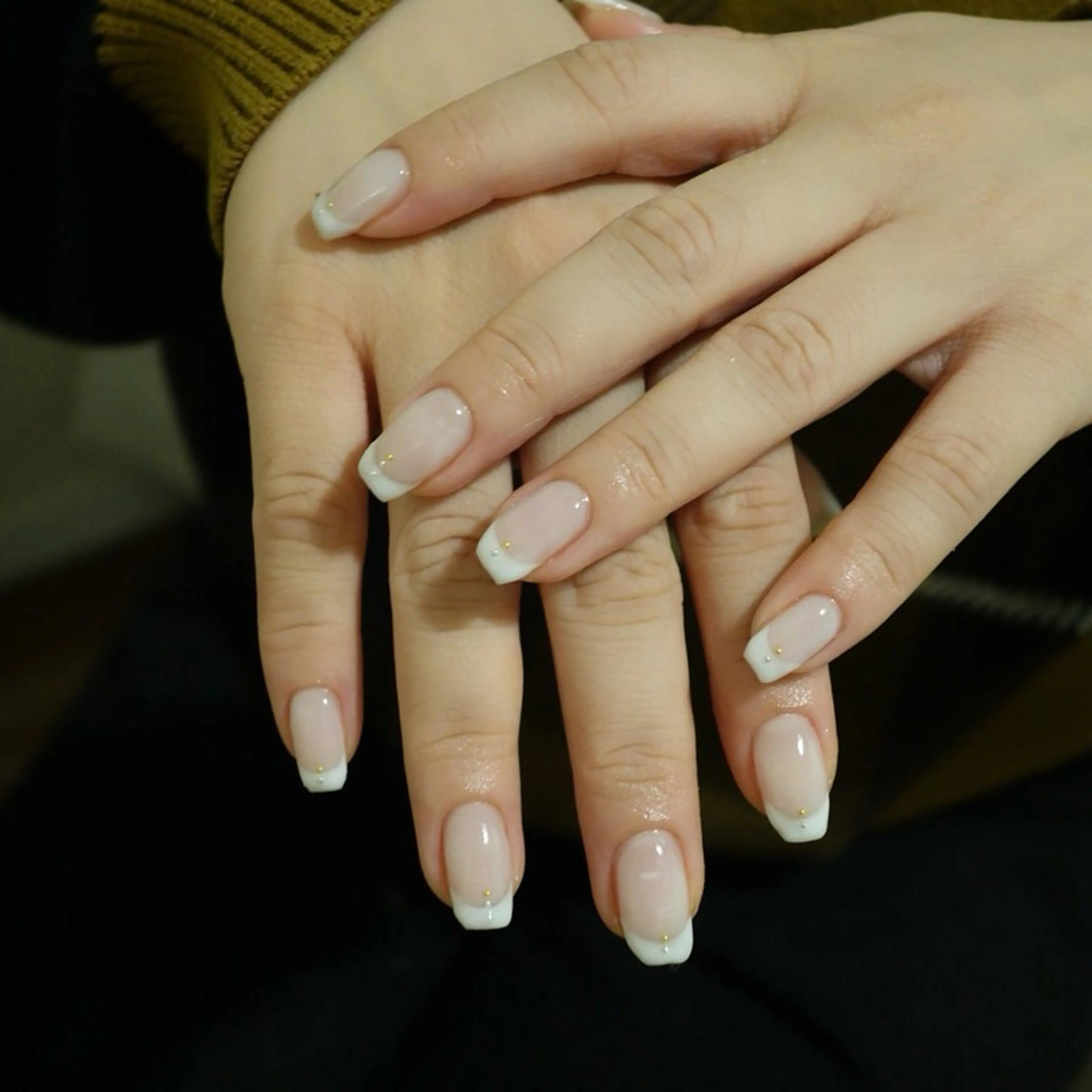 ネイル フレンチネイル ジェルネイル キラキラネイル 韓国ネイル ミラーネイル private salon zzz…のネイルデザイン