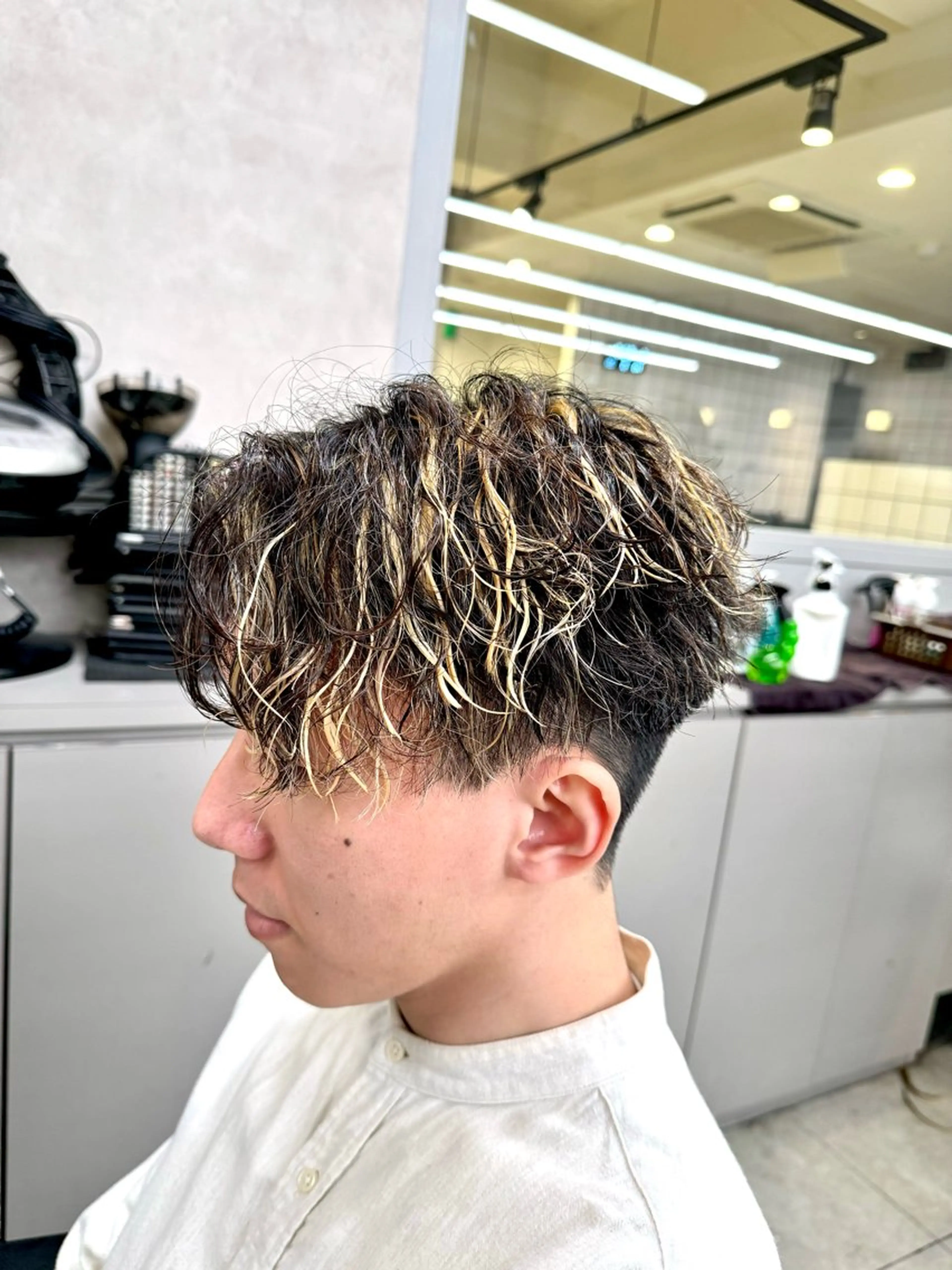 ショート パーマ ヘアアレンジ メンズ メンズパーマ 艶カラー の達人のヘアスタイル