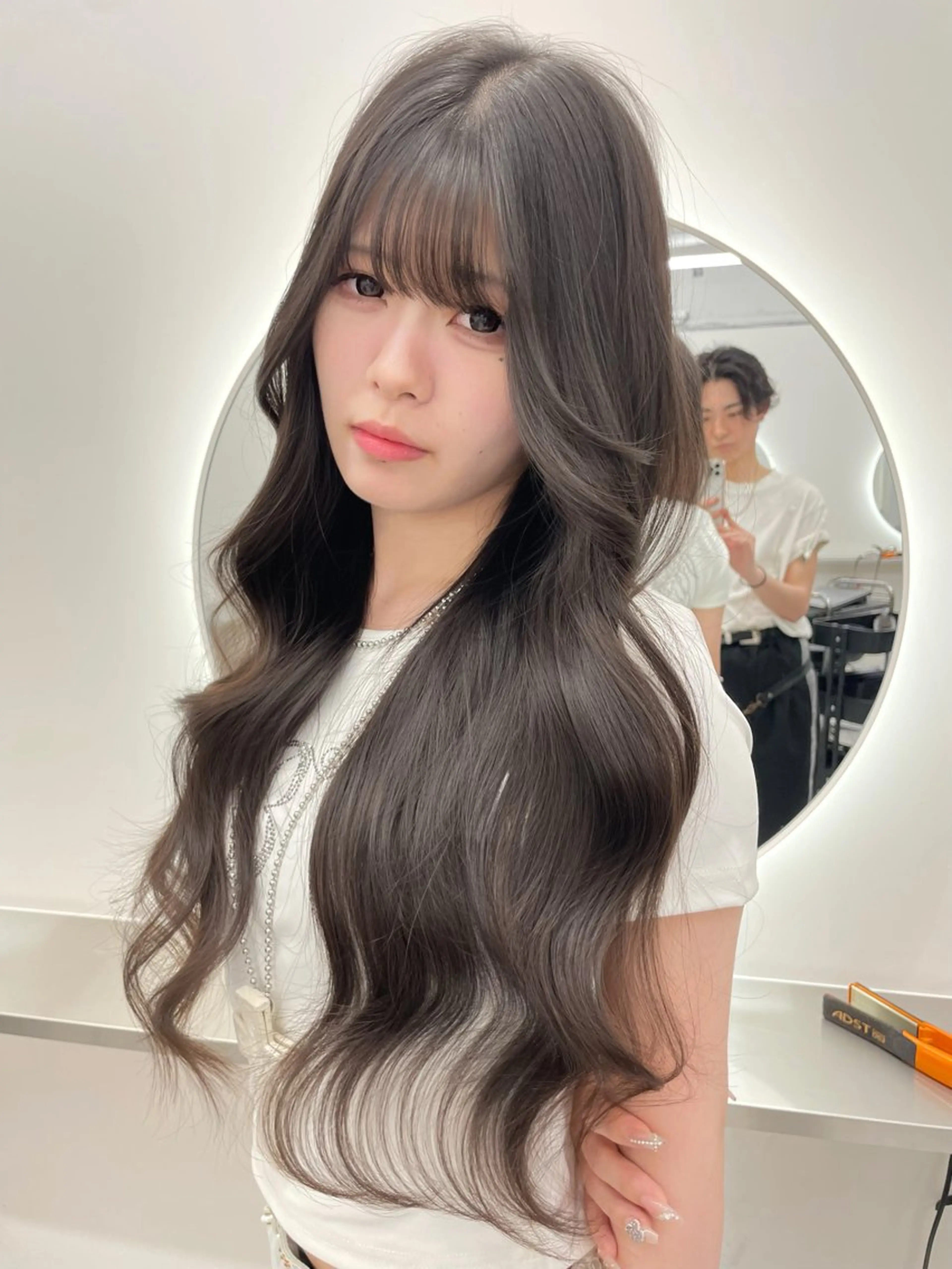 ロング カラー ヘアアレンジ トリートメント 艶髪ハイトーン 💎yuuki💎のヘアスタイル