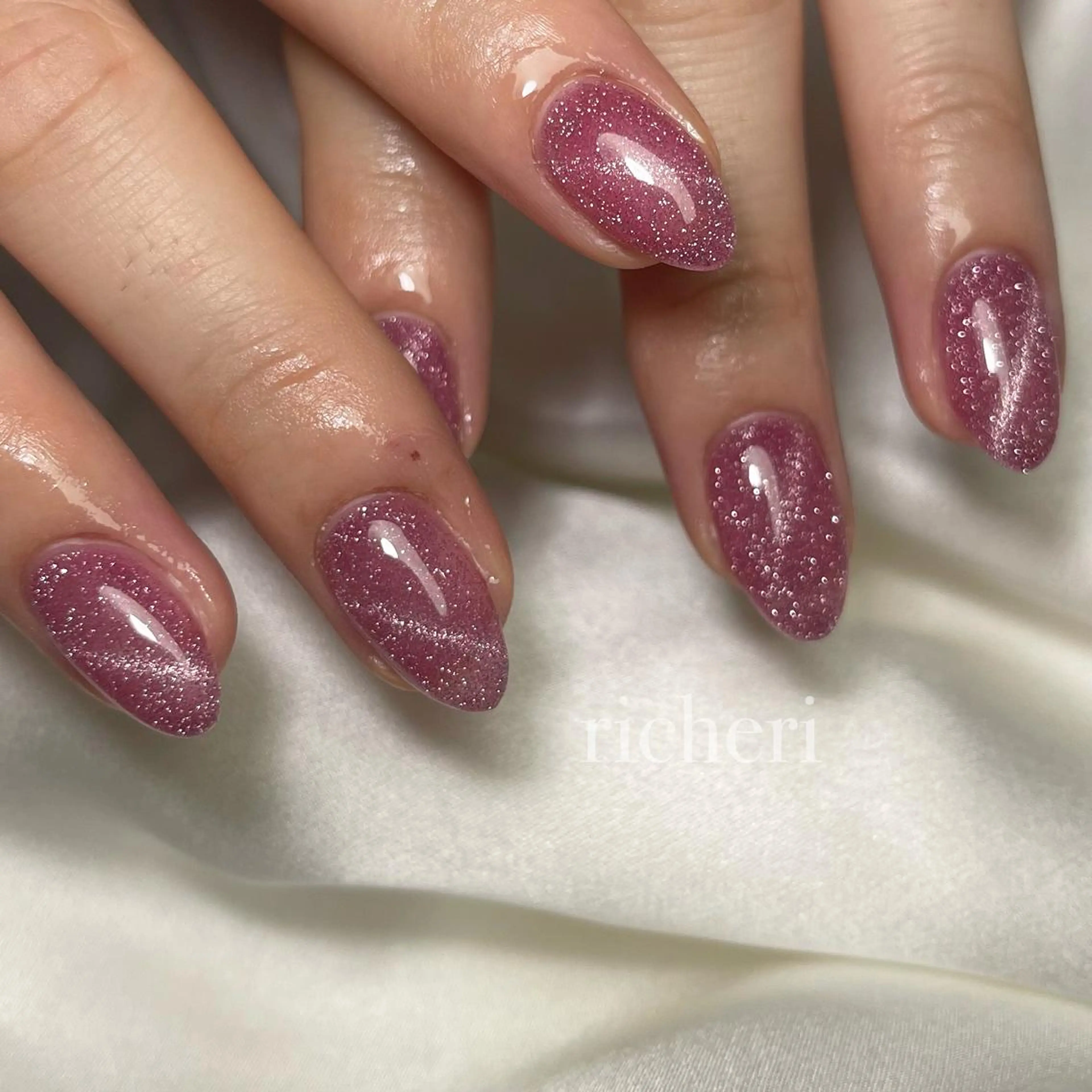 ミディアム ネイル ハンドネイル richeri beautyのエステ・リラクイメージ