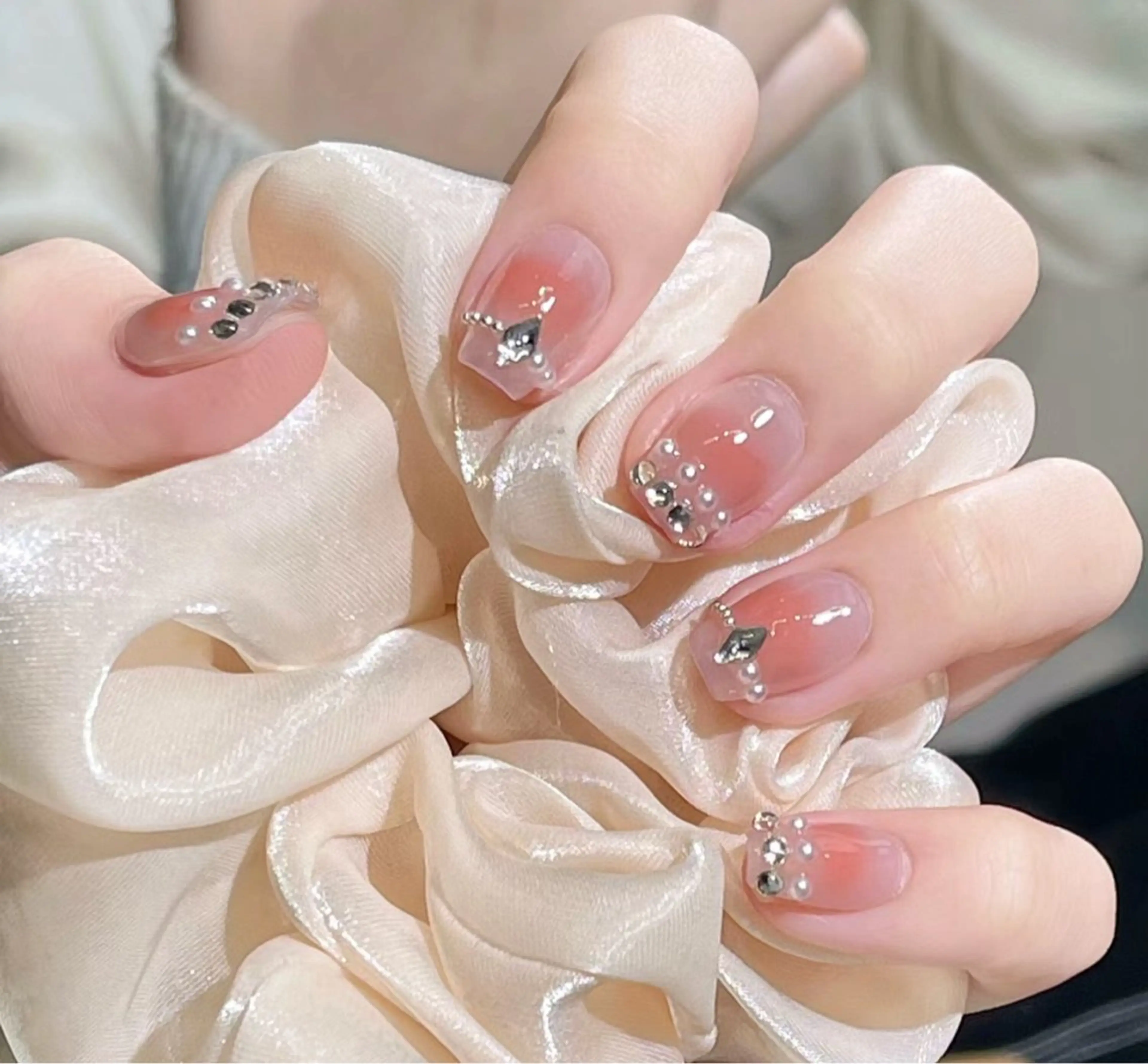 ネイル ハンドネイル 小方 サトミのネイルデザイン