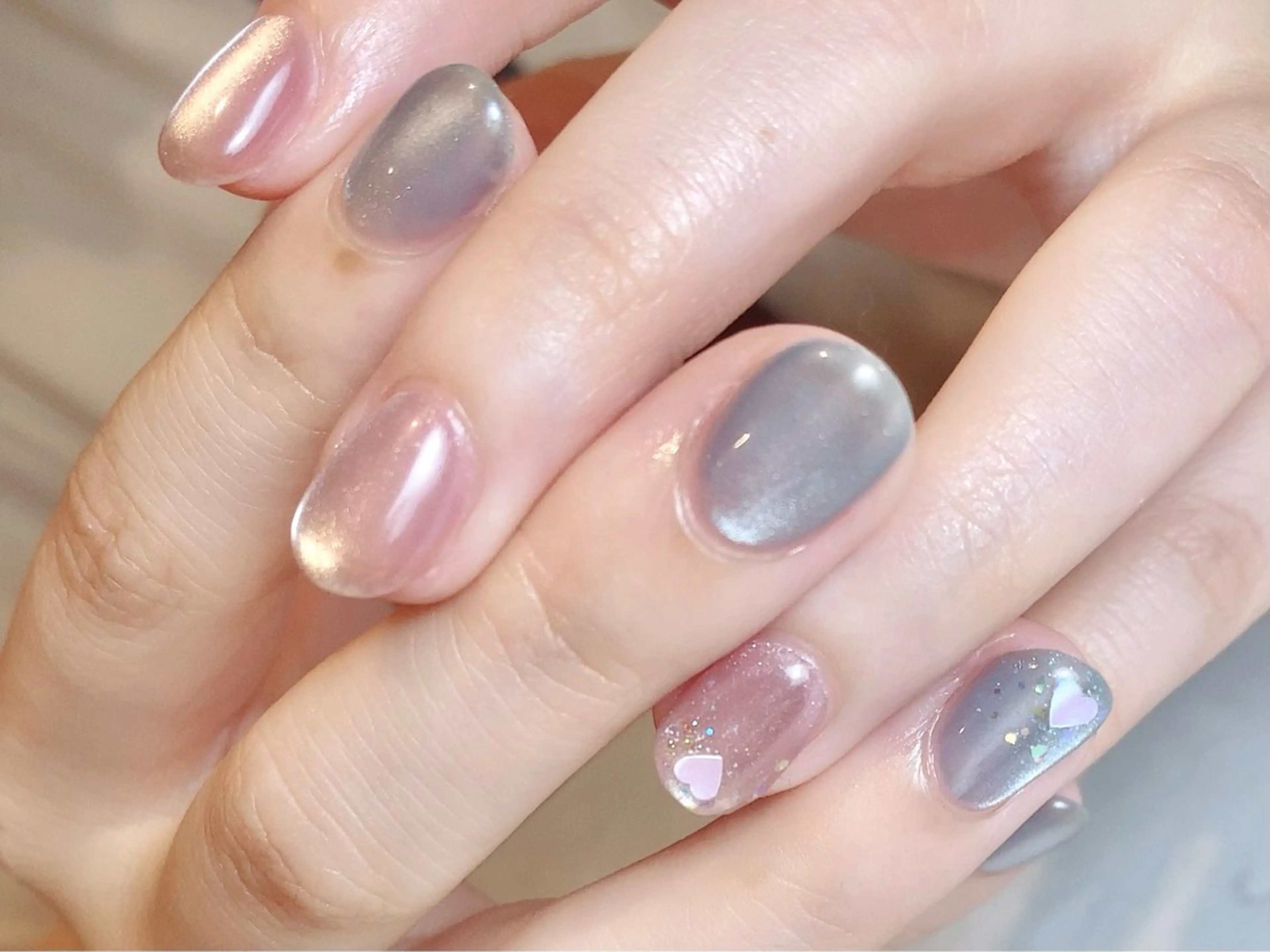 ネイル ハート ラメ(グリッター) プライベートサロン Rのネイルデザイン