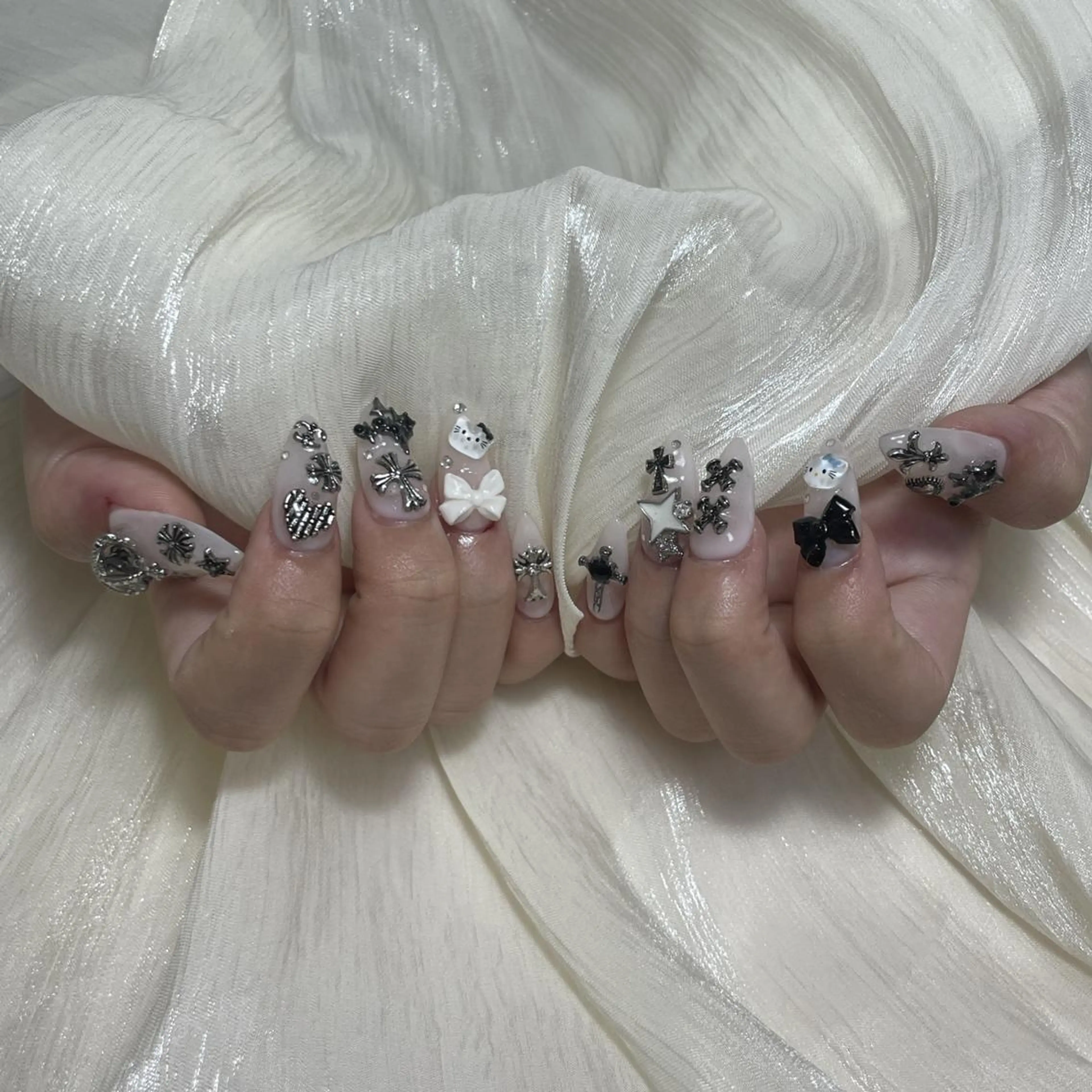 ネイル ハンドネイル DEMAIN- 🕊️研修のネイルデザイン