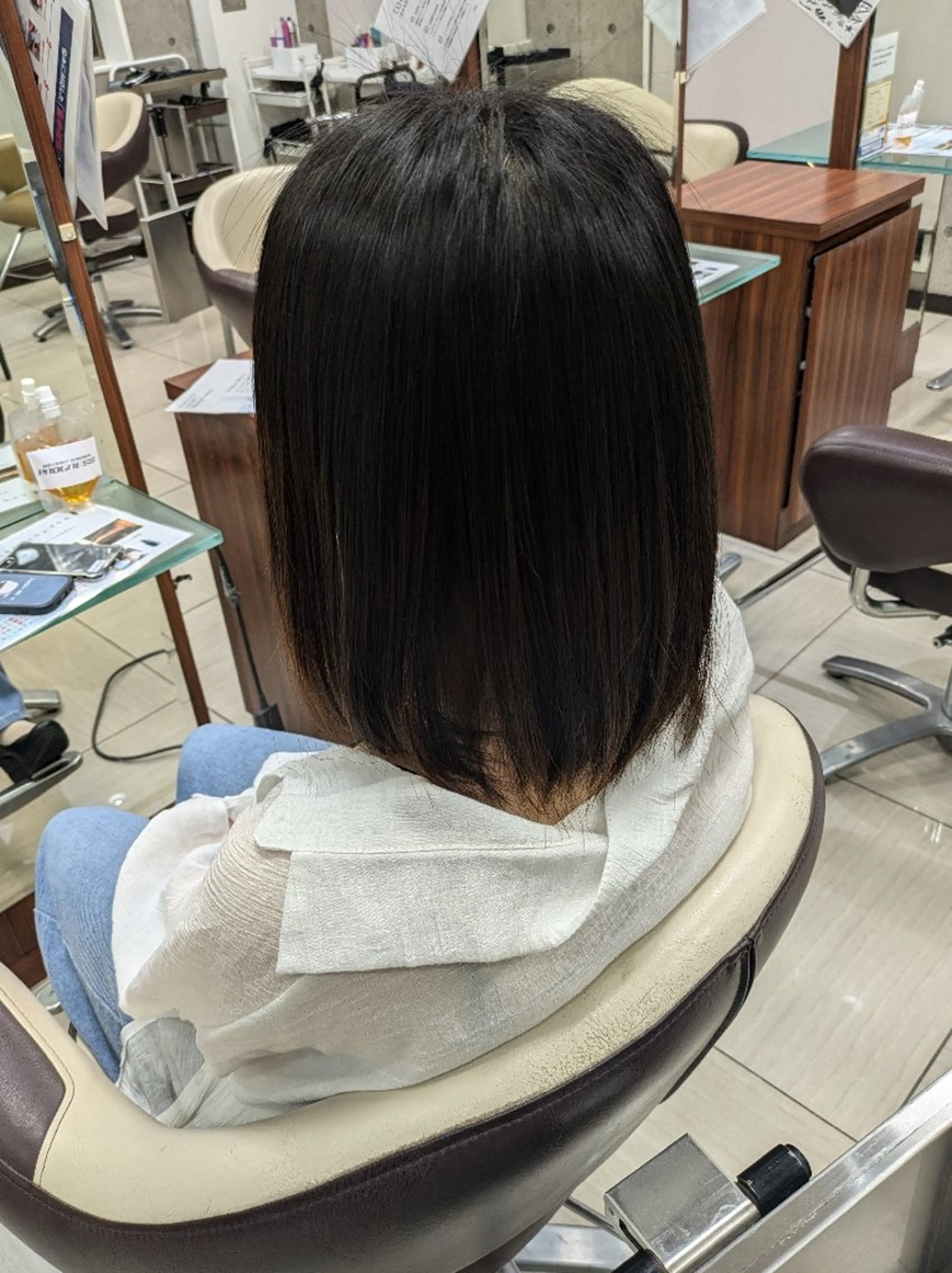 ミディアム 小林 凜のヘアスタイル
