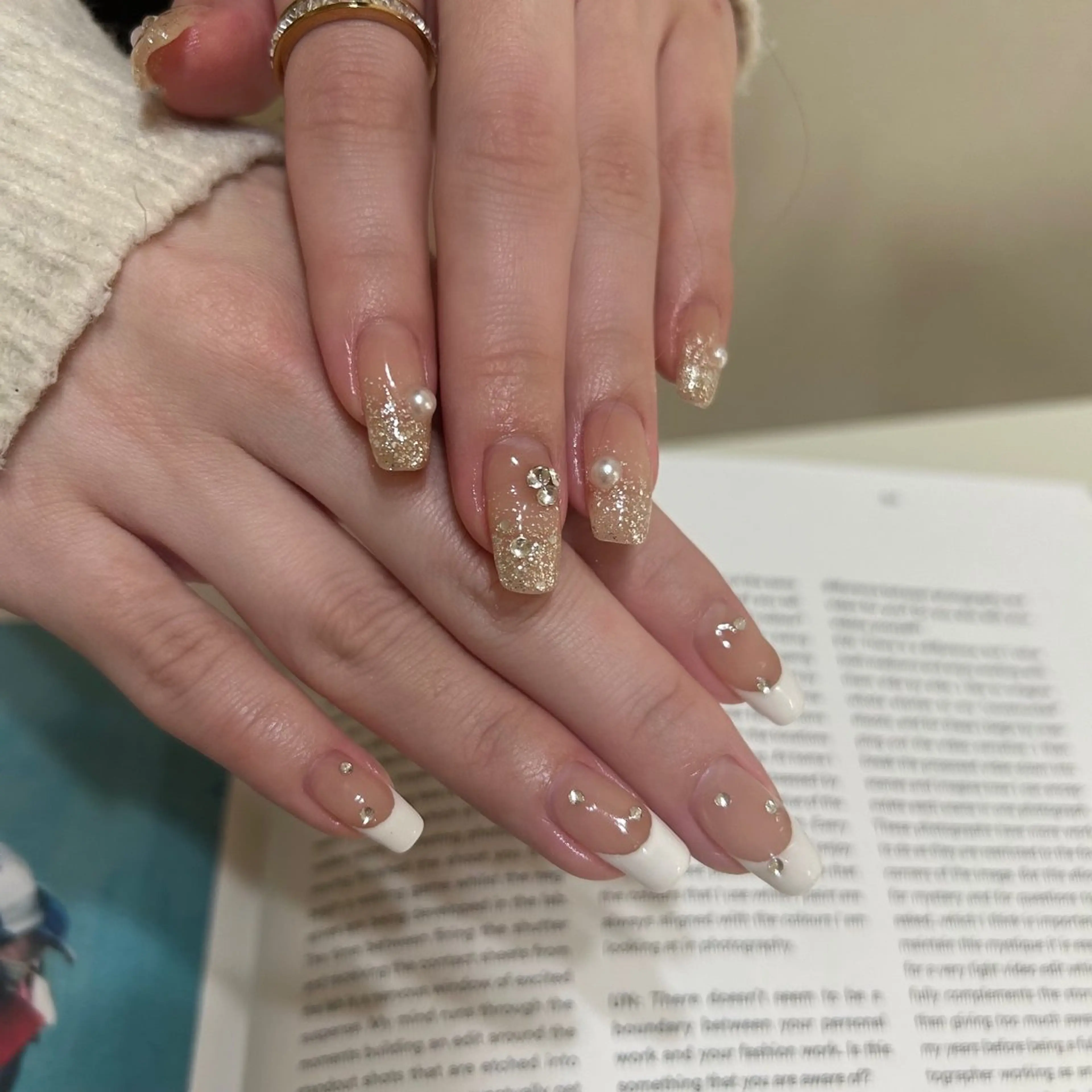 ネイル ブルー フットネイル ジェルネイル キラキラネイル 韓国ネイル RooM -produce by maynail-所属・RooM -mizuki-のネイルデザイン