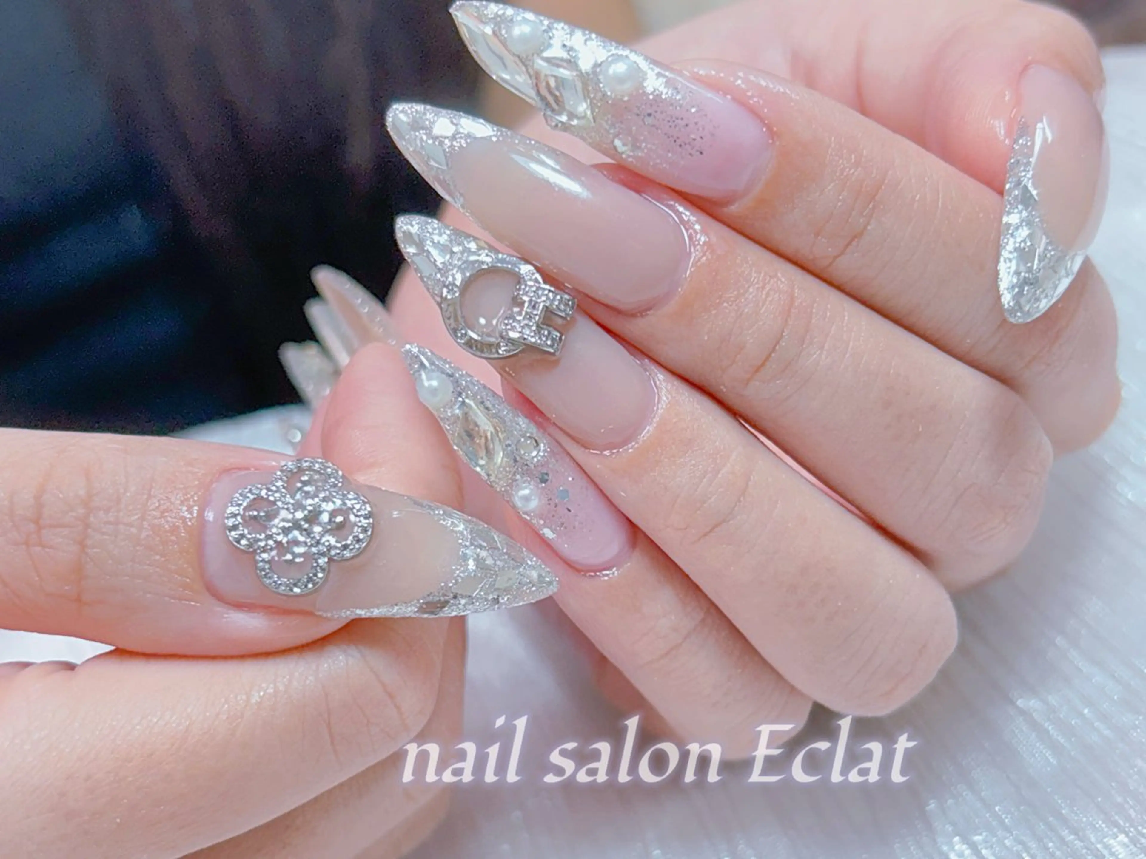 ネイル ネイルサロンエクラ 🫧Shizukaのネイルデザイン