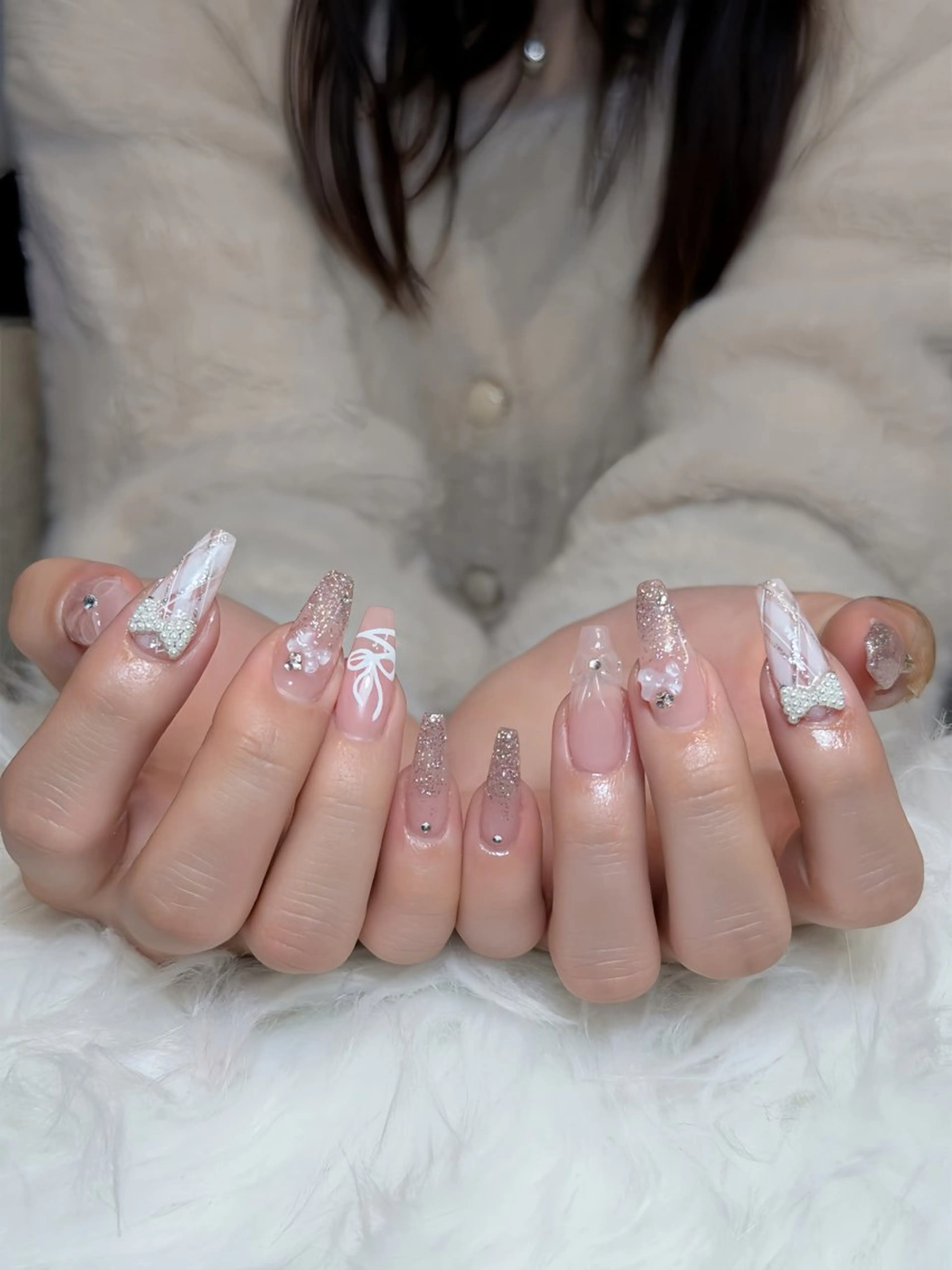 ネイル オーロラネイル ボルドー ブラウン 氷ネイル・うるうるネイル キラキラネイル ハンドネイル Julli NailStudioのネイルデザイン