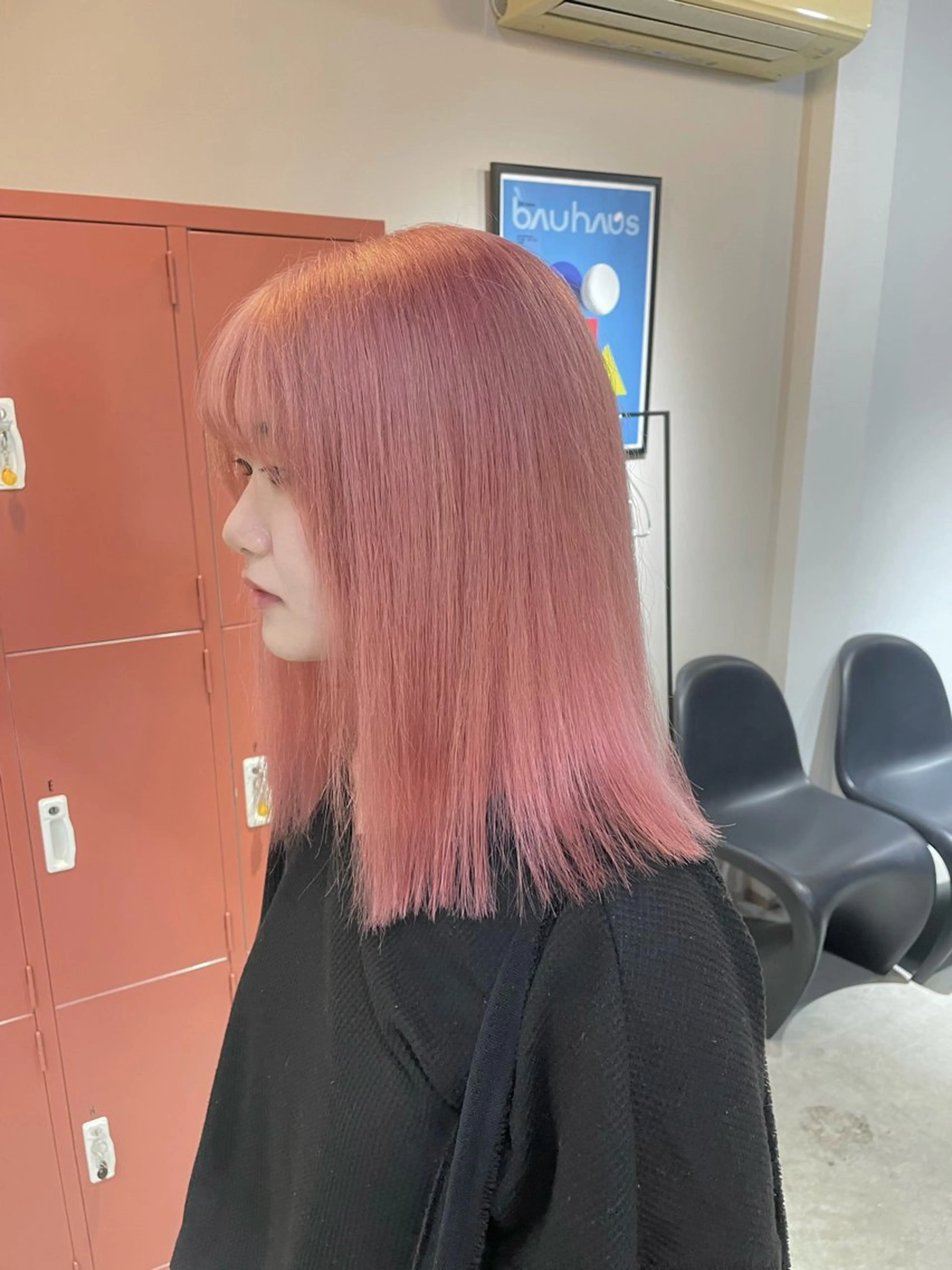 セミロング カラー ピンクカラー ヘアカラー 透明感カラー🩶韓国 ヘア🩶ワカナのヘアスタイル