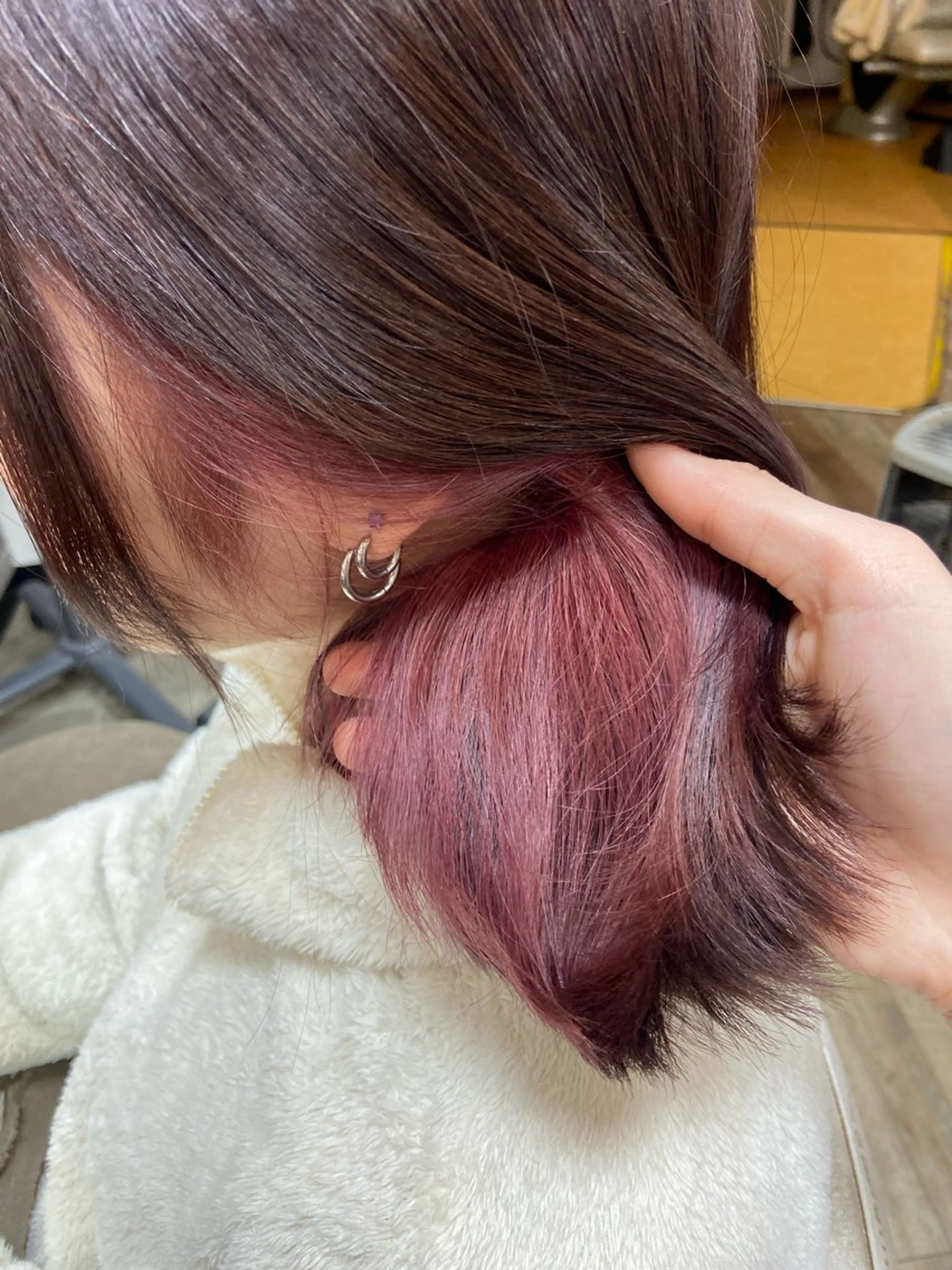 ミディアム カラー ブリーチ ピンクカラー ヘアカラー イツキ🌕デザインカ ラー🥨髪質改善🫧のヘアスタイル