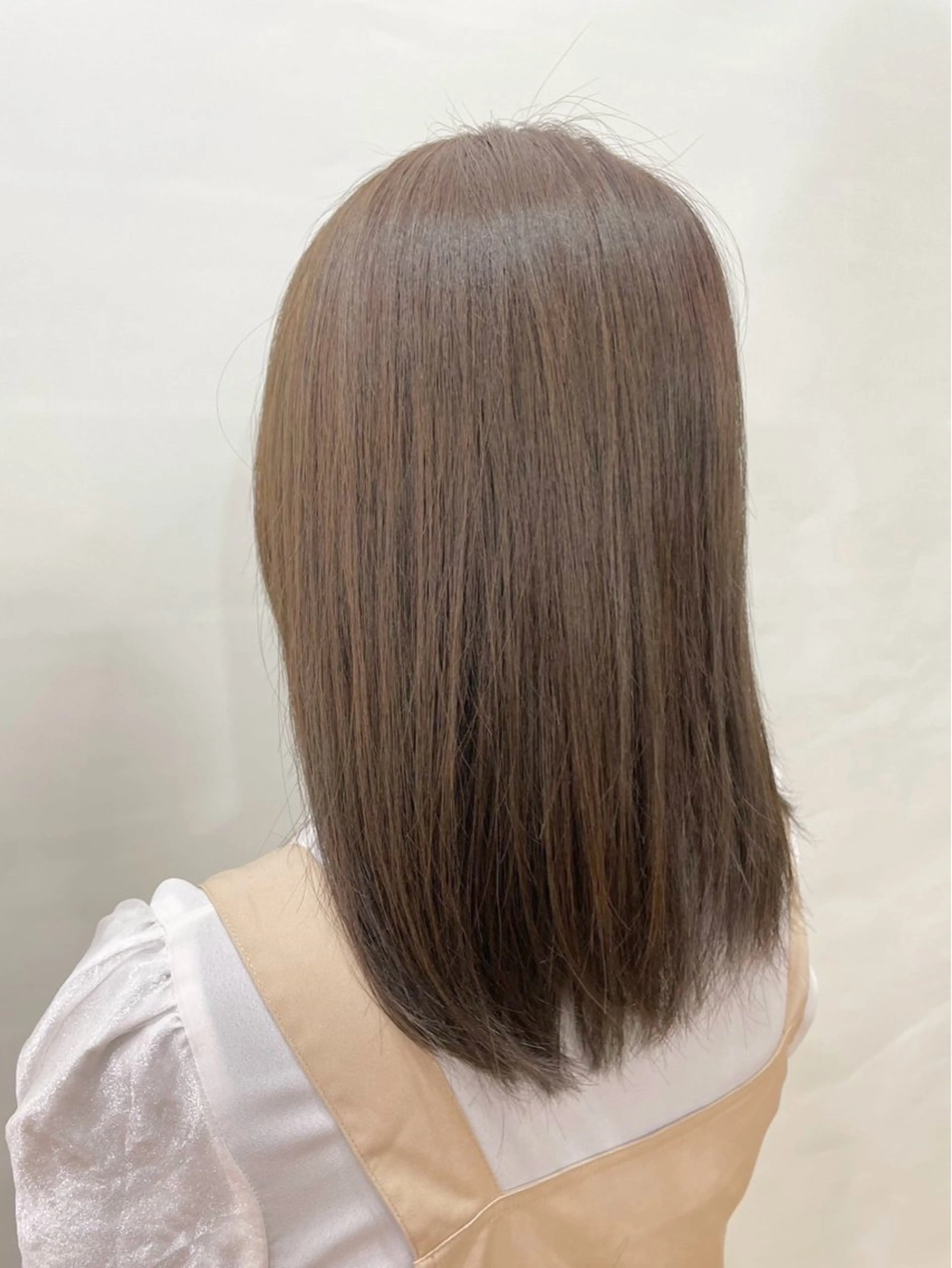 カラー 土井 萌花のヘアスタイル