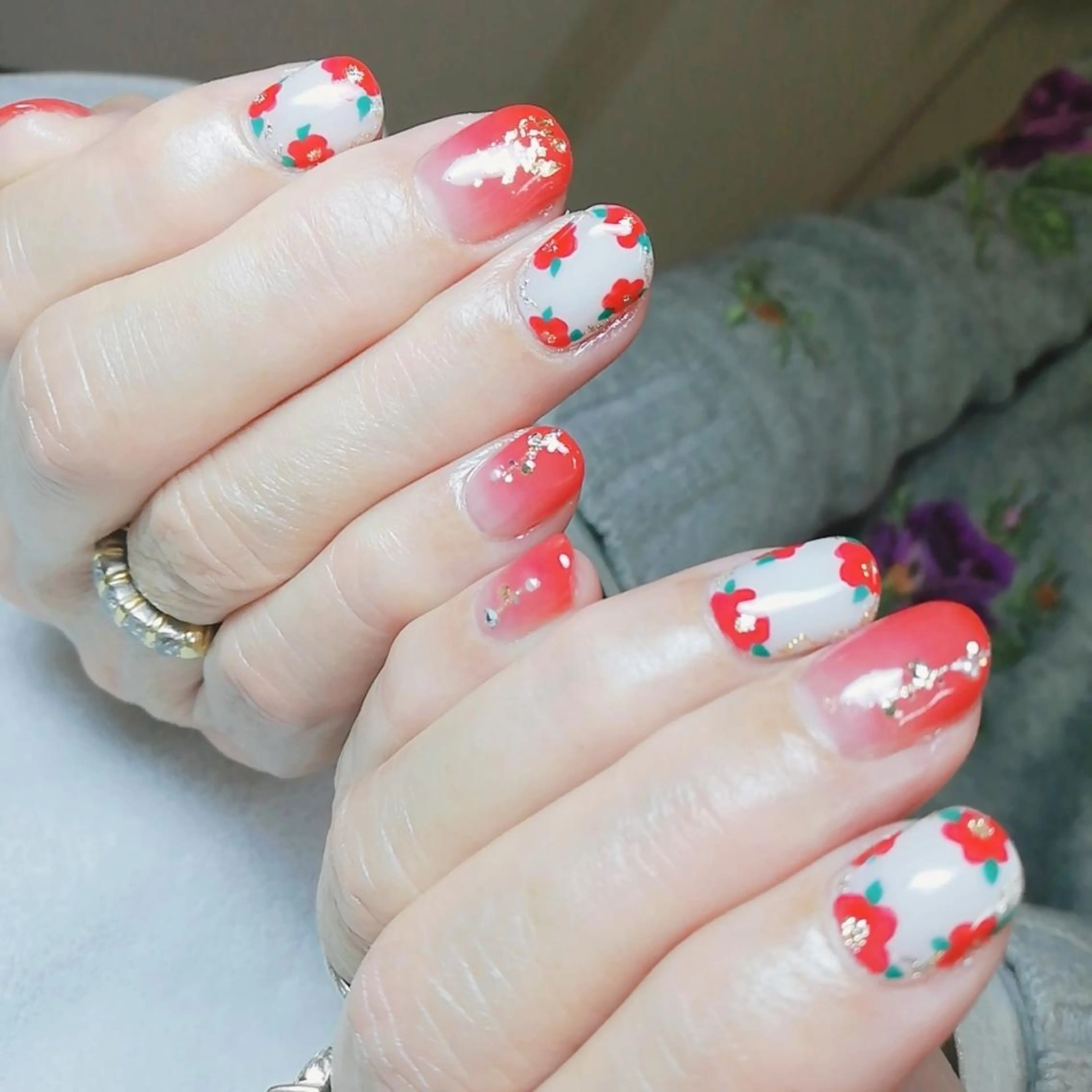 ネイル アートネイル グラデーション 柴崎 美幸のネイルデザイン