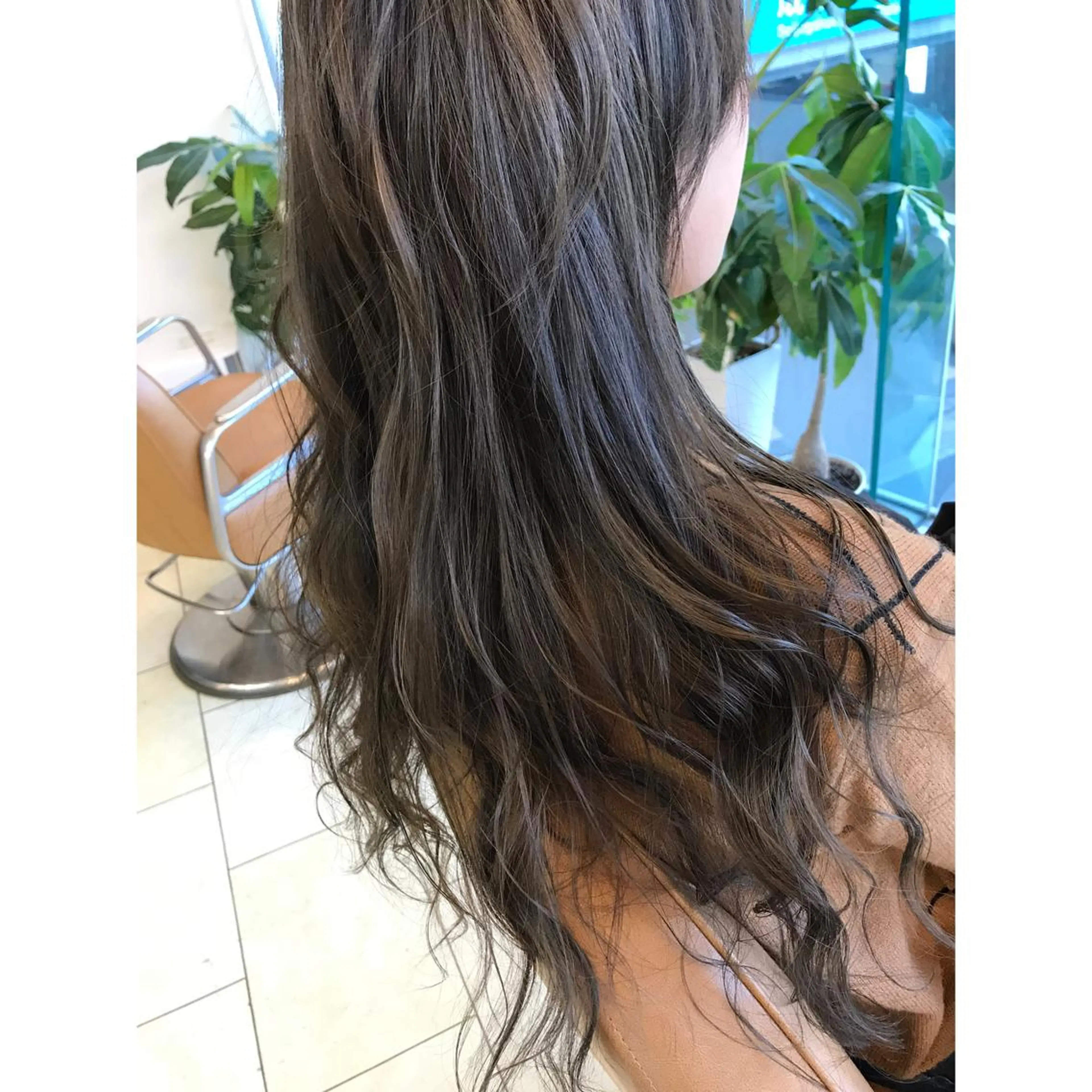 ロング カラー アディクシーカラー 坂西 春果のマツエク・マツパデザイン