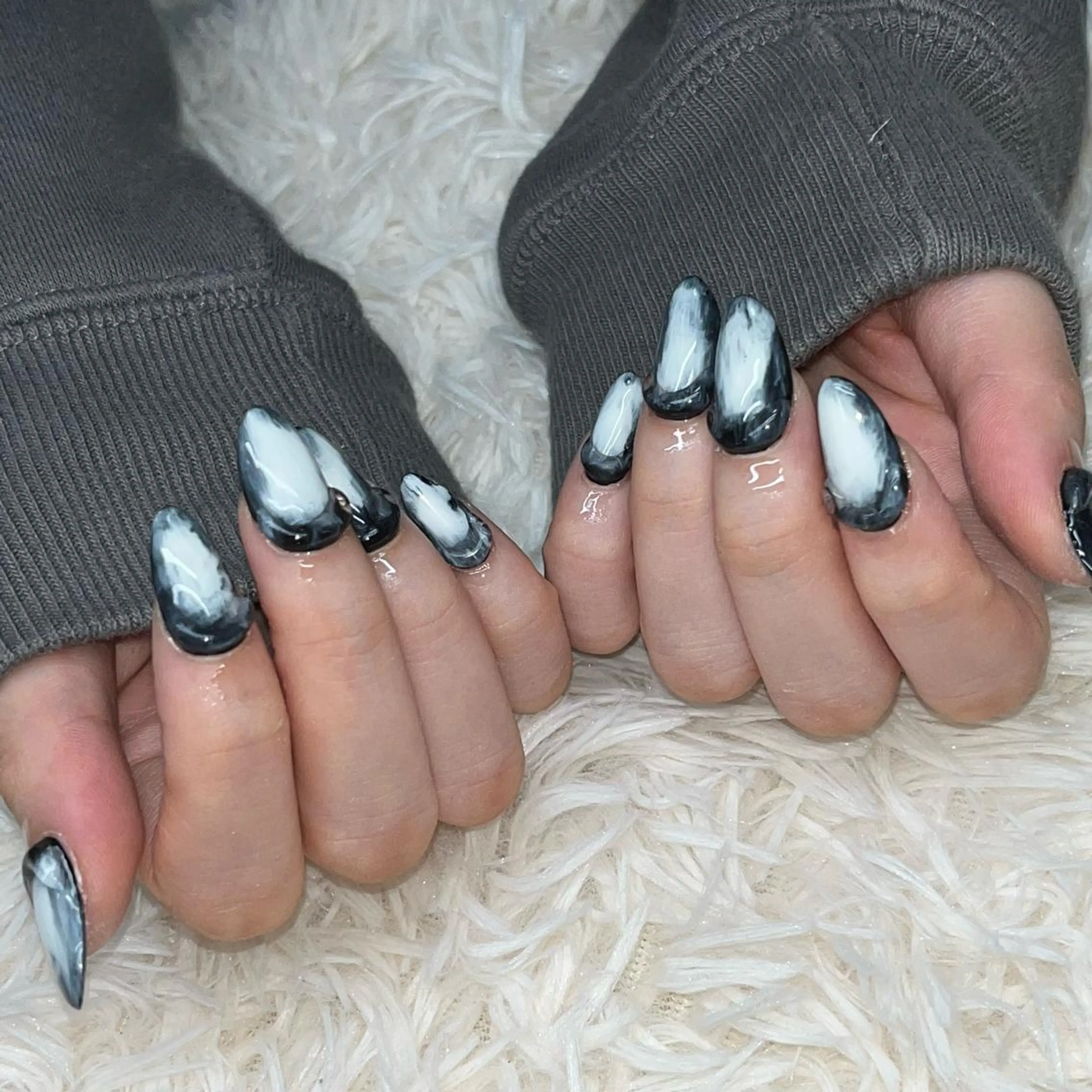 ネイル アートネイル クリアネイル フレンチネイル ジェルネイル ガラスフレンチ 🐕‍🦺Yappy 💗A-tanのネイルデザイン