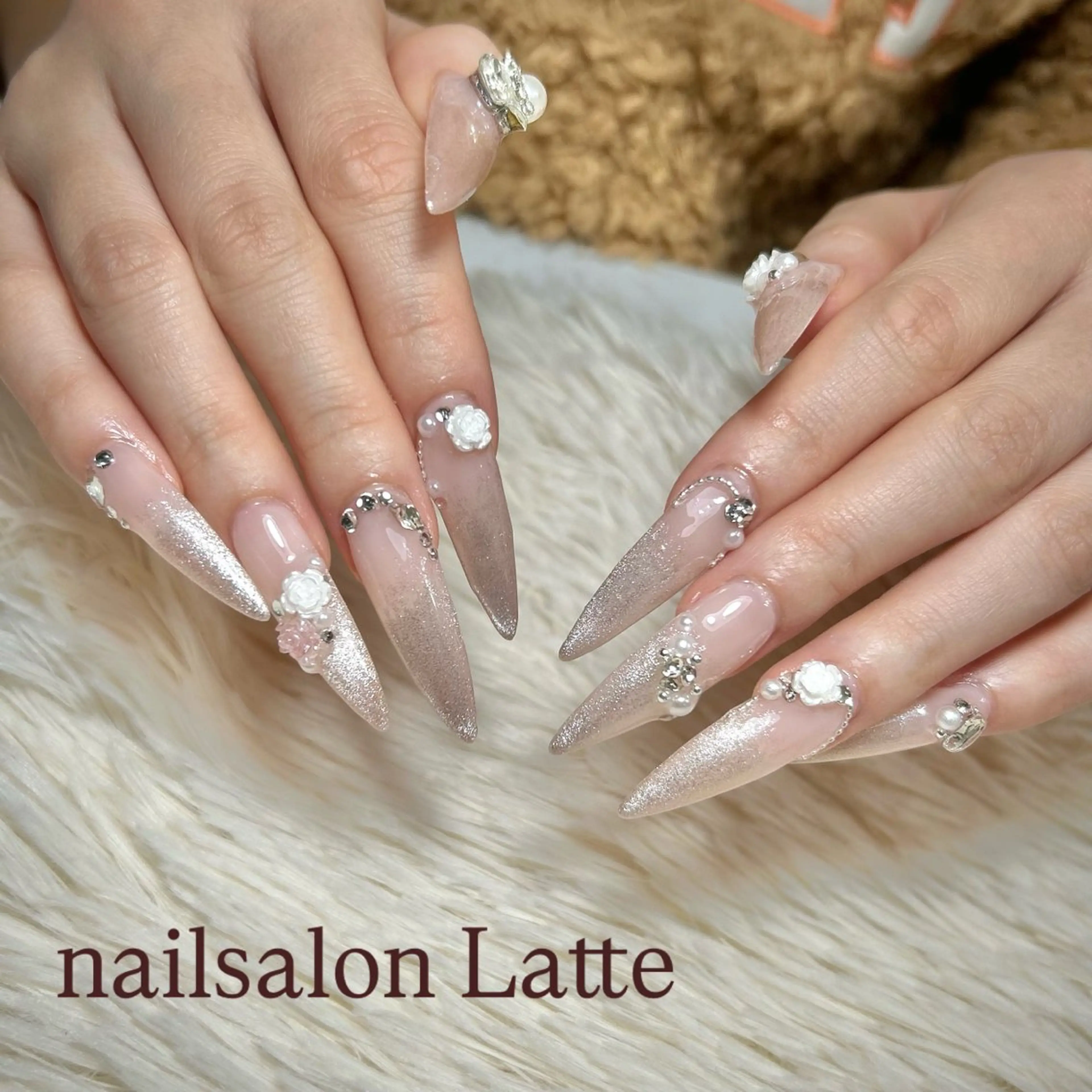 ネイル Nailsalon Latteのネイルデザイン