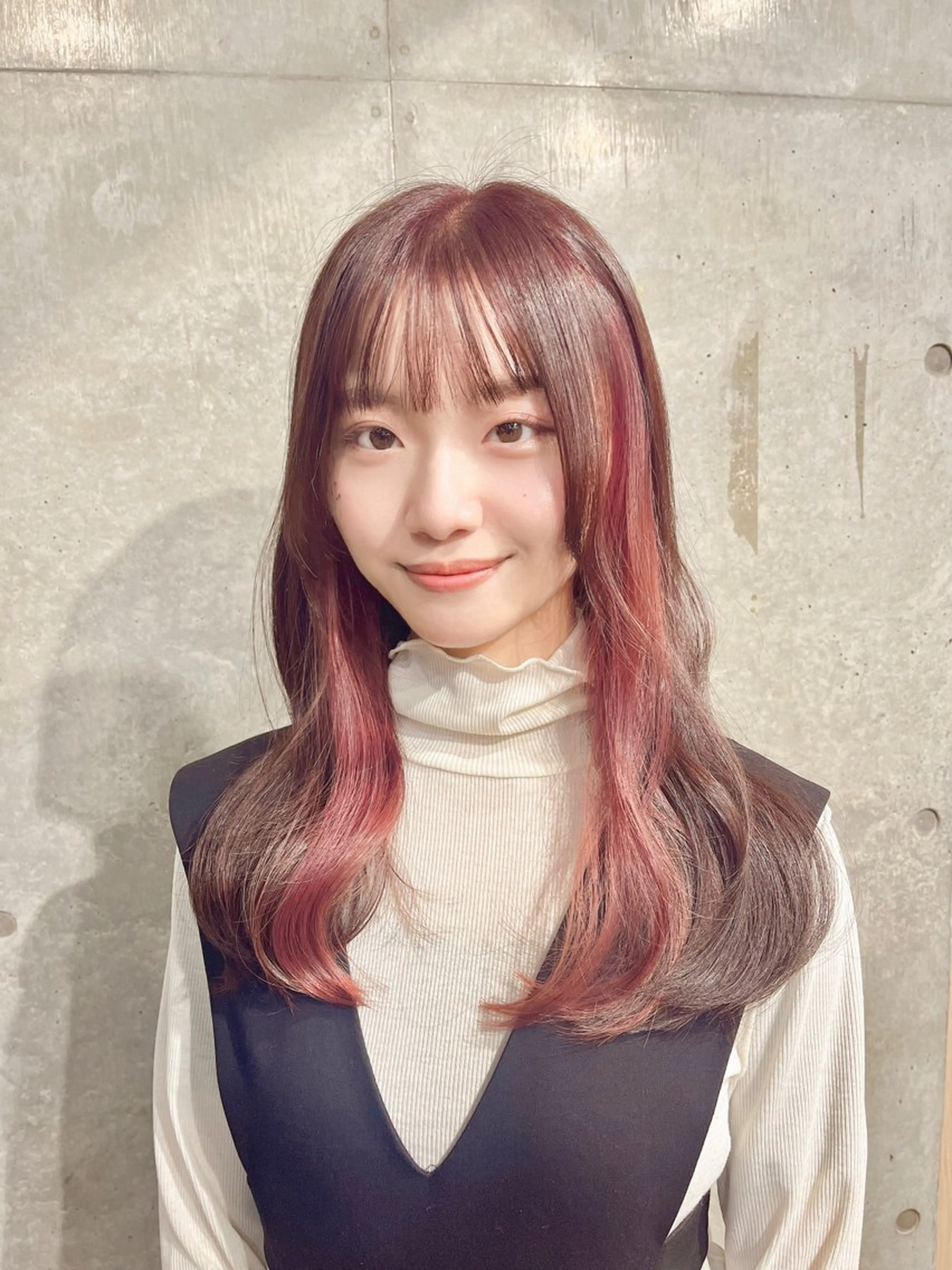 イヤリングカラー（全体カラー込み）＋カット＋1STEPトリートメントの写真