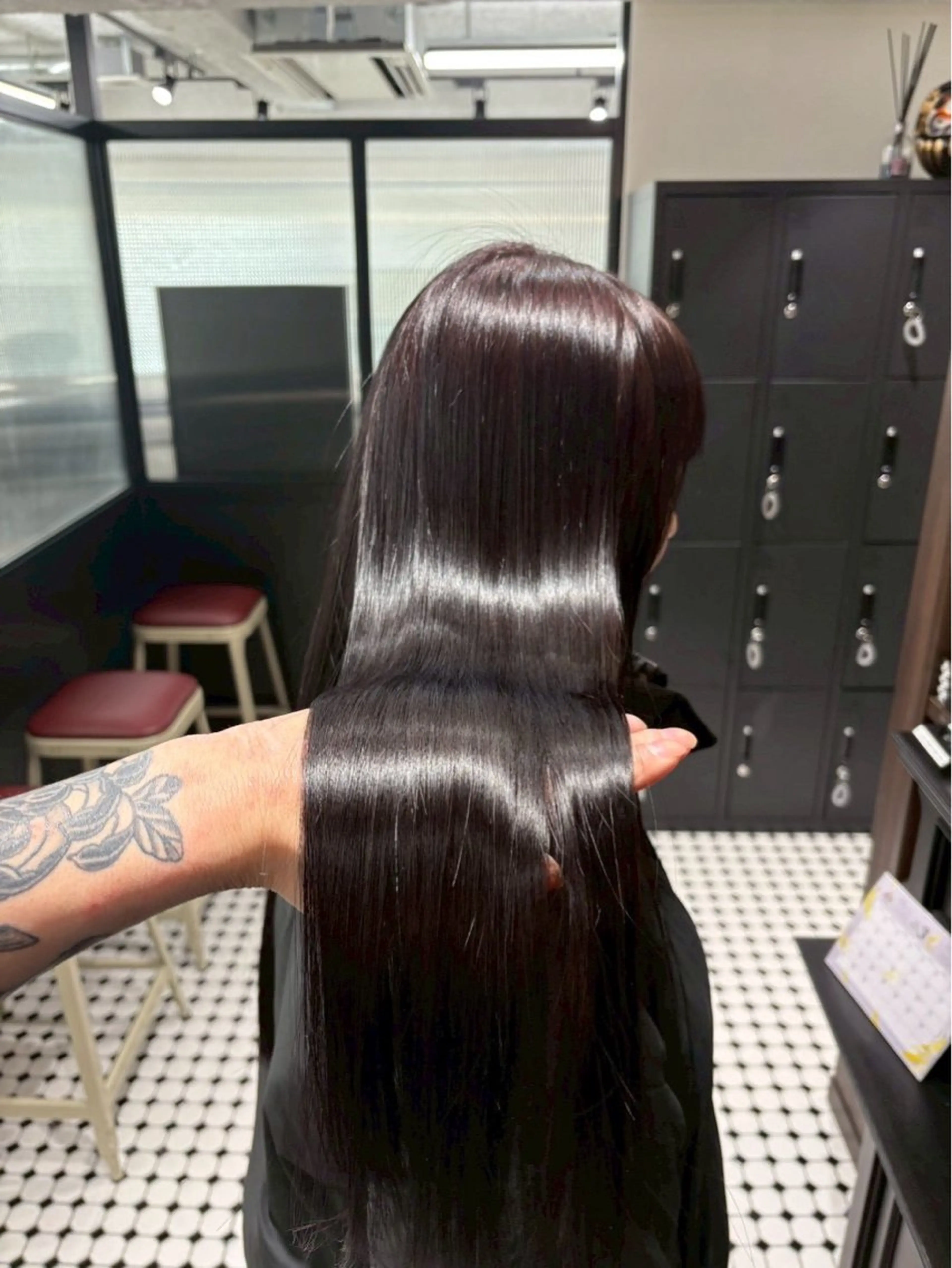 ロング カラー ヘアアレンジ 甲斐 乙羽のヘアスタイル