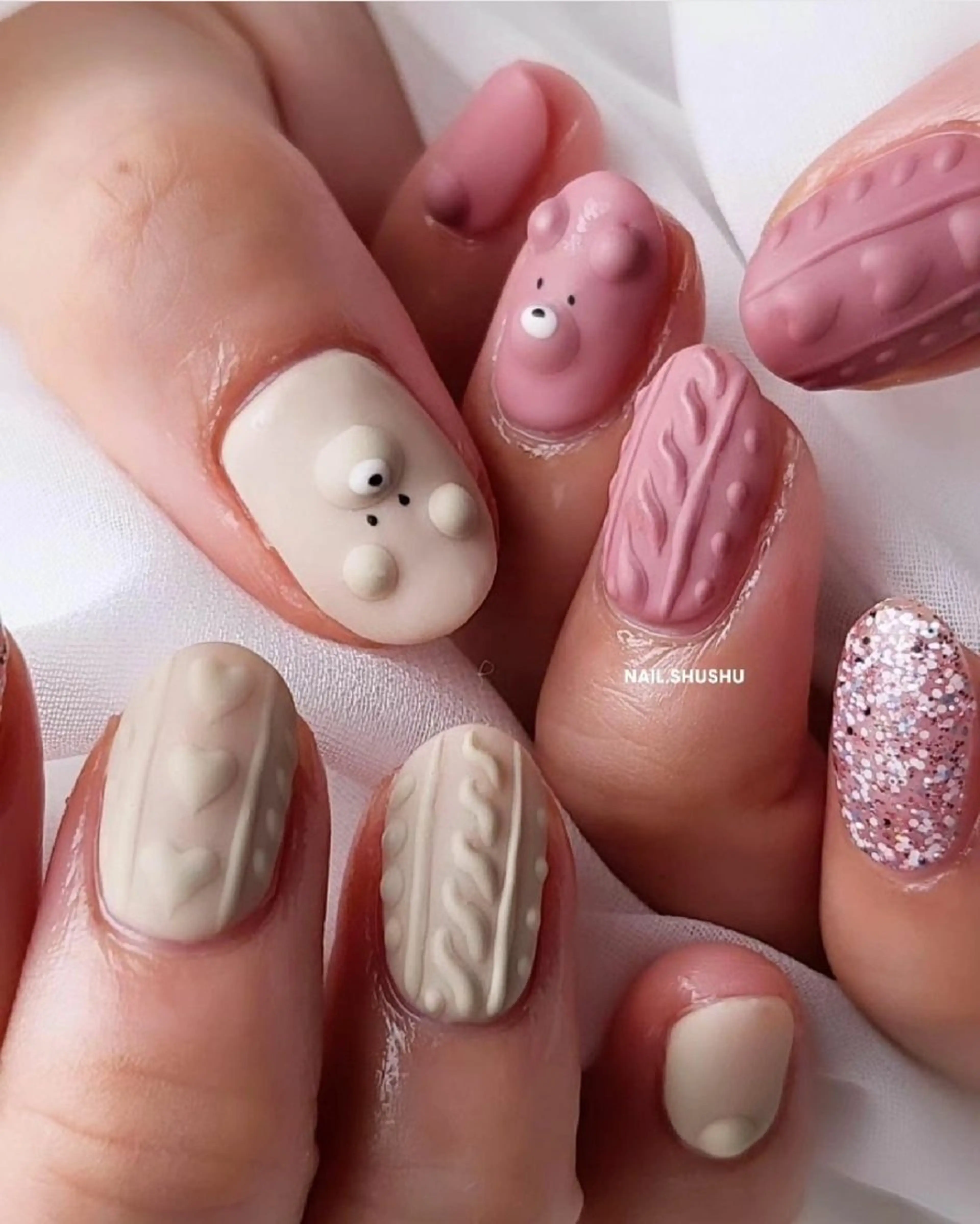 ネイル 持ち込み ニュアンスネイル ワンカラーネイル シンプルネイル ハンドネイル 3dパーツ/流行り 👧shushu❤️のネイルデザイン