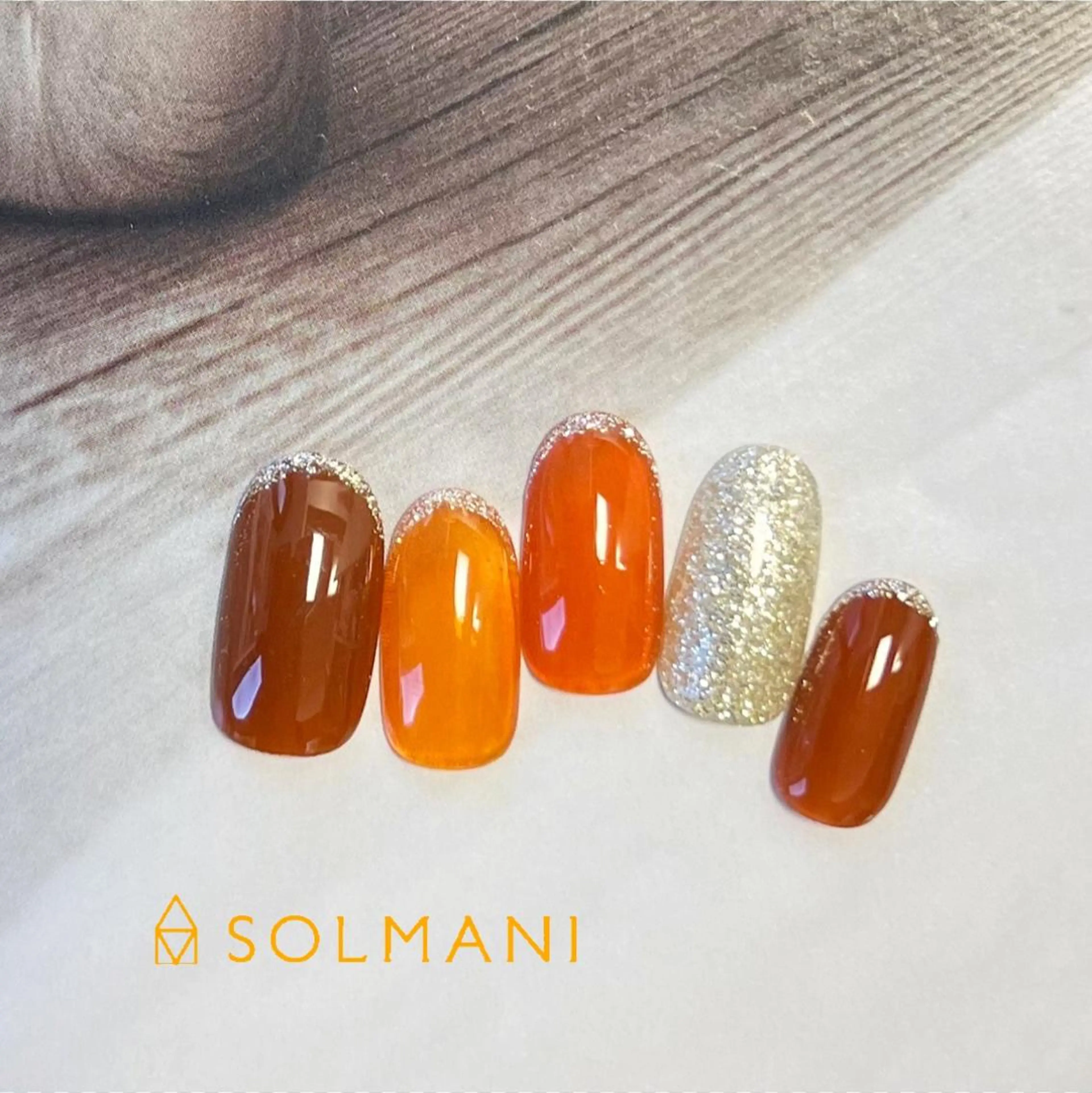 ネイル べっ甲ネイル シンプルネイル SOLMANI 予約担当のネイルデザイン