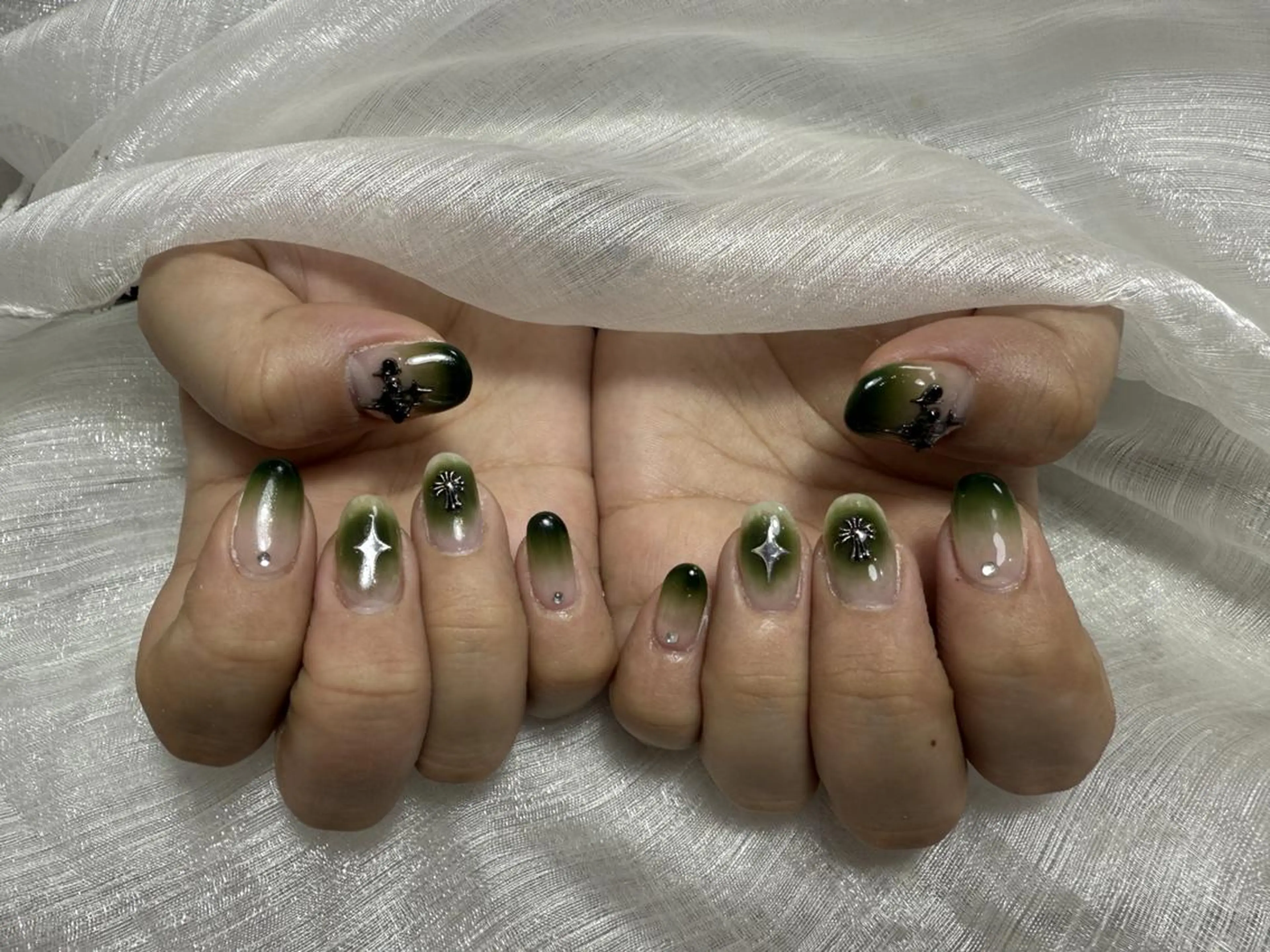 ネイル ハンドネイル ハンドケア DEMAIN- 🌹のネイルデザイン