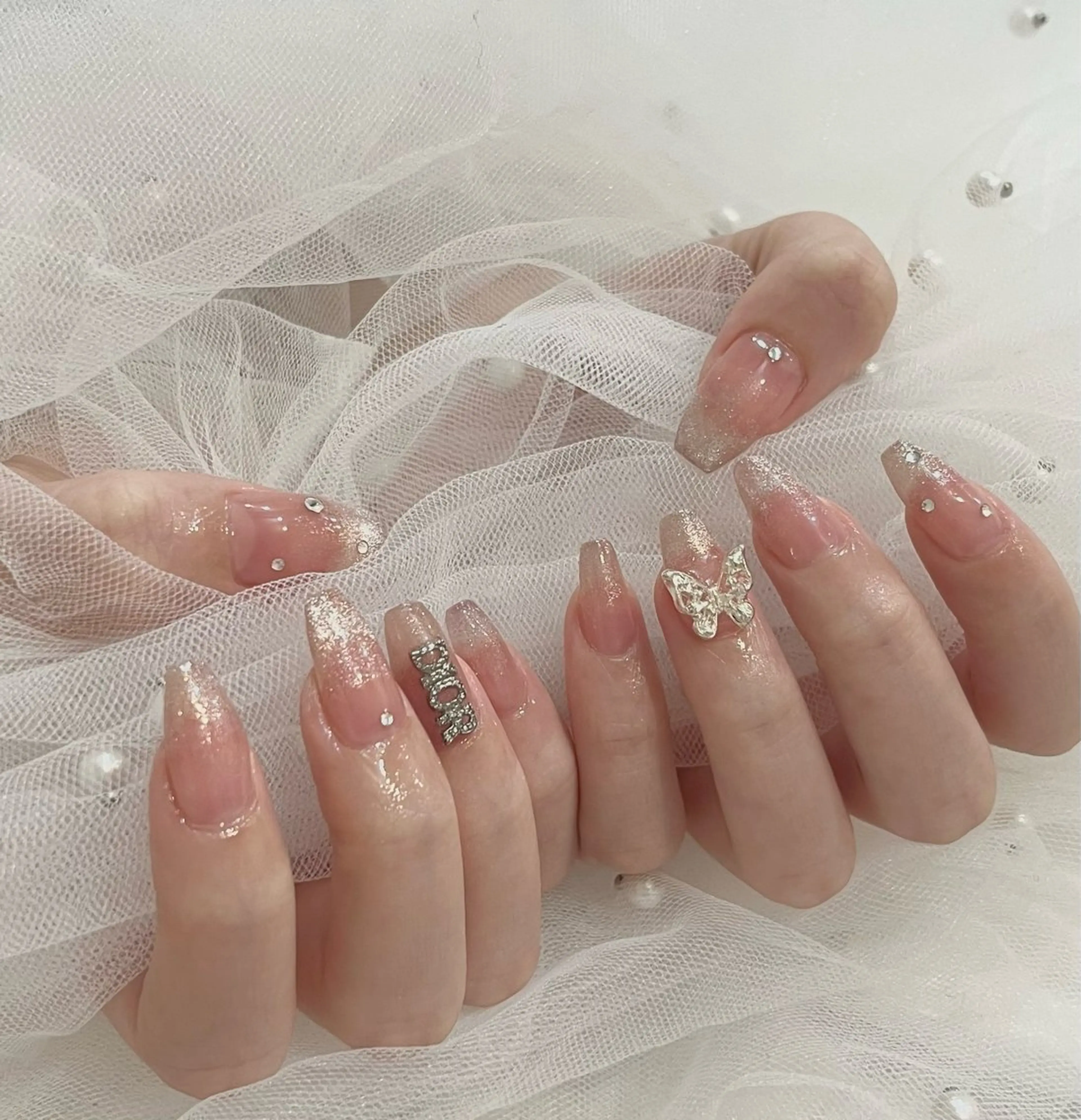 ネイル SALON ELVI.所属・SALON ELVI.のネイルデザイン