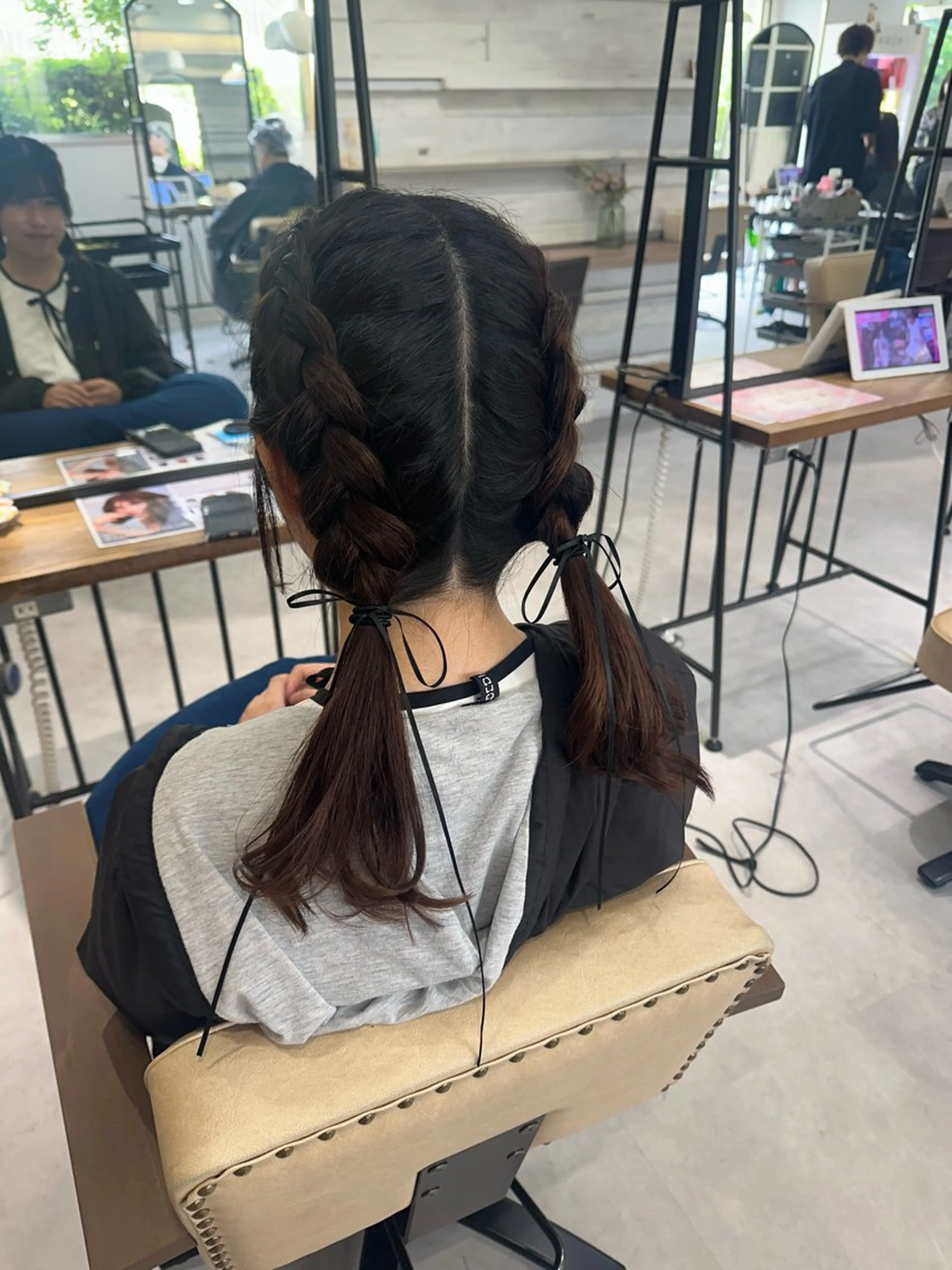 ヘアアレンジ ヘアセット 髪質改善AUSTIN登戸所属・野村 一花 / 暖色 カラー / Wカラーのヘアスタイル