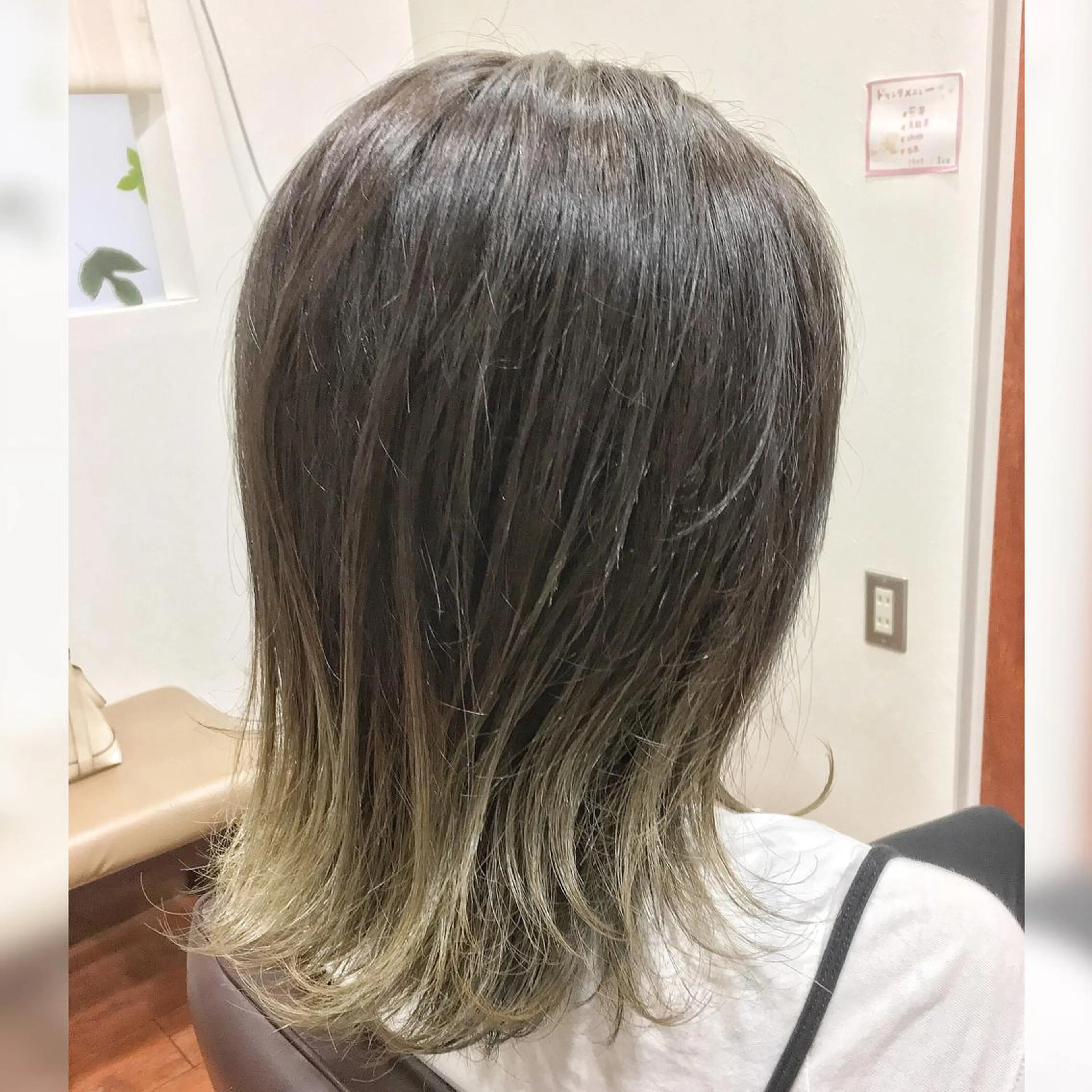 ミディアム カラー グラデーションカラー グレージュ 【t.a.g（タグ）】所属・ノンダメージ髪質改善 カラー💎/KURAのヘアスタイル