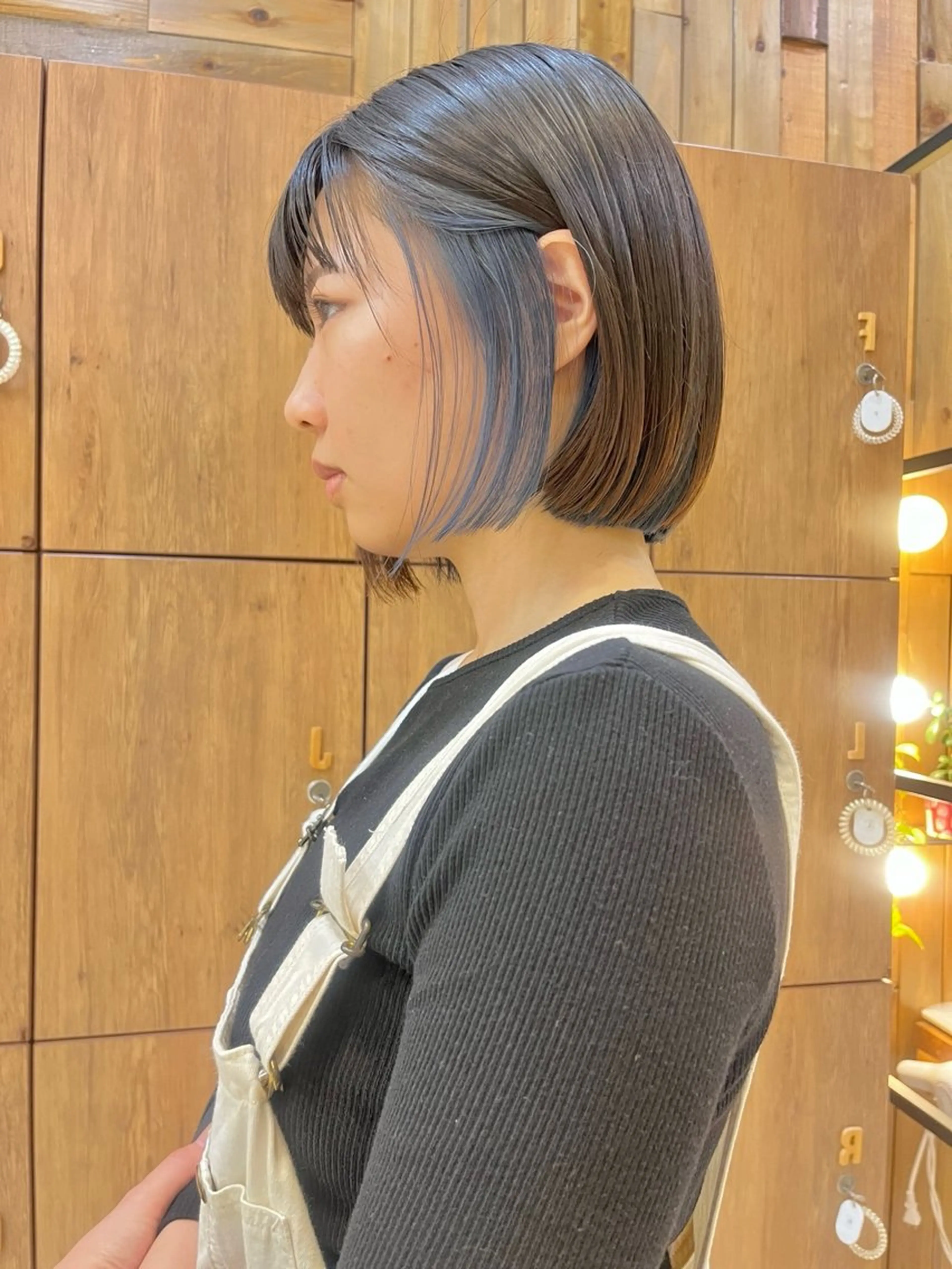 カラー イヤリングカラー Ancheri by flammeum戸塚店所属・ひな/ボブカット/ ブリーチなしWカラーのヘアスタイル