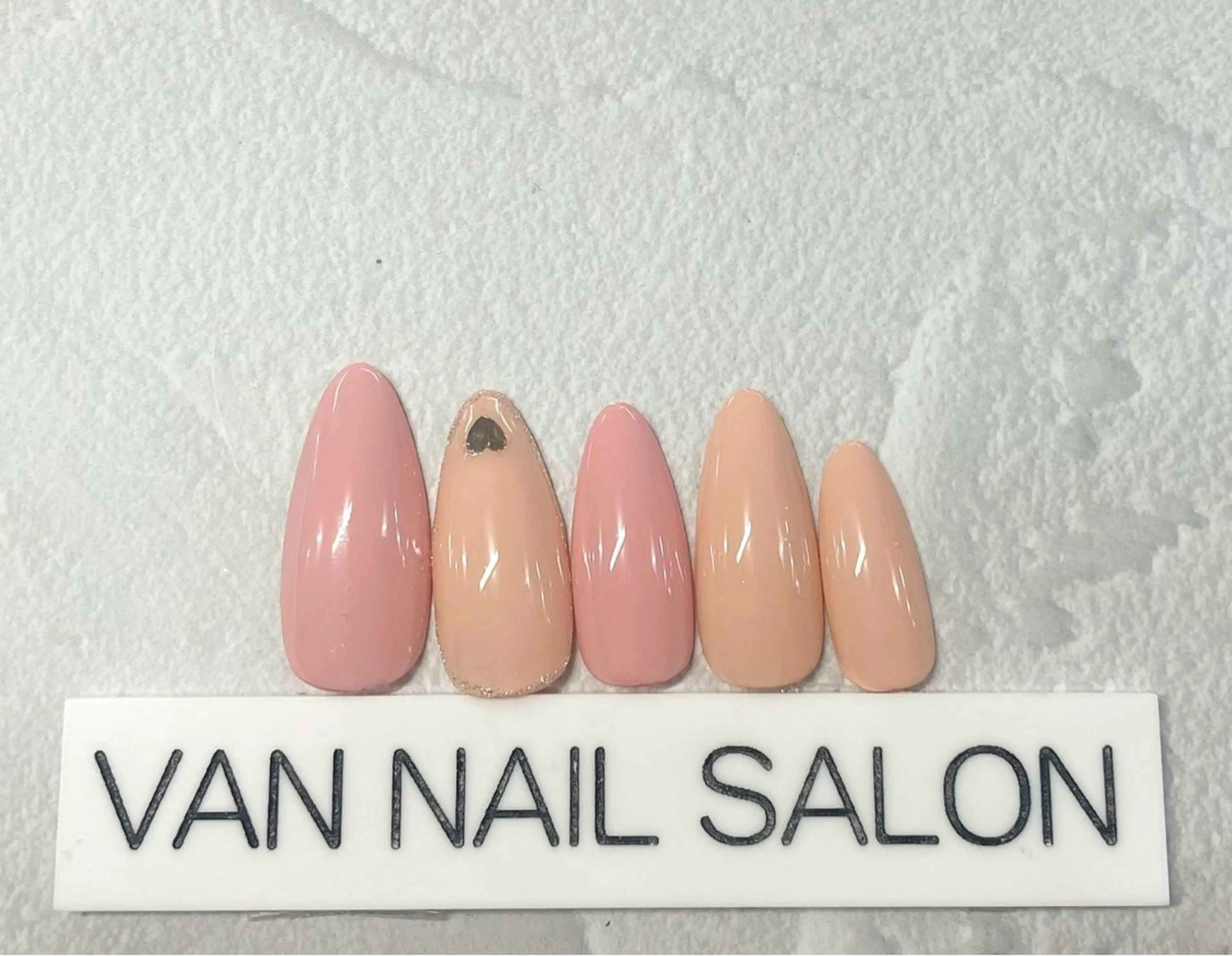 ネイル Van Nail Salonのネイルデザイン