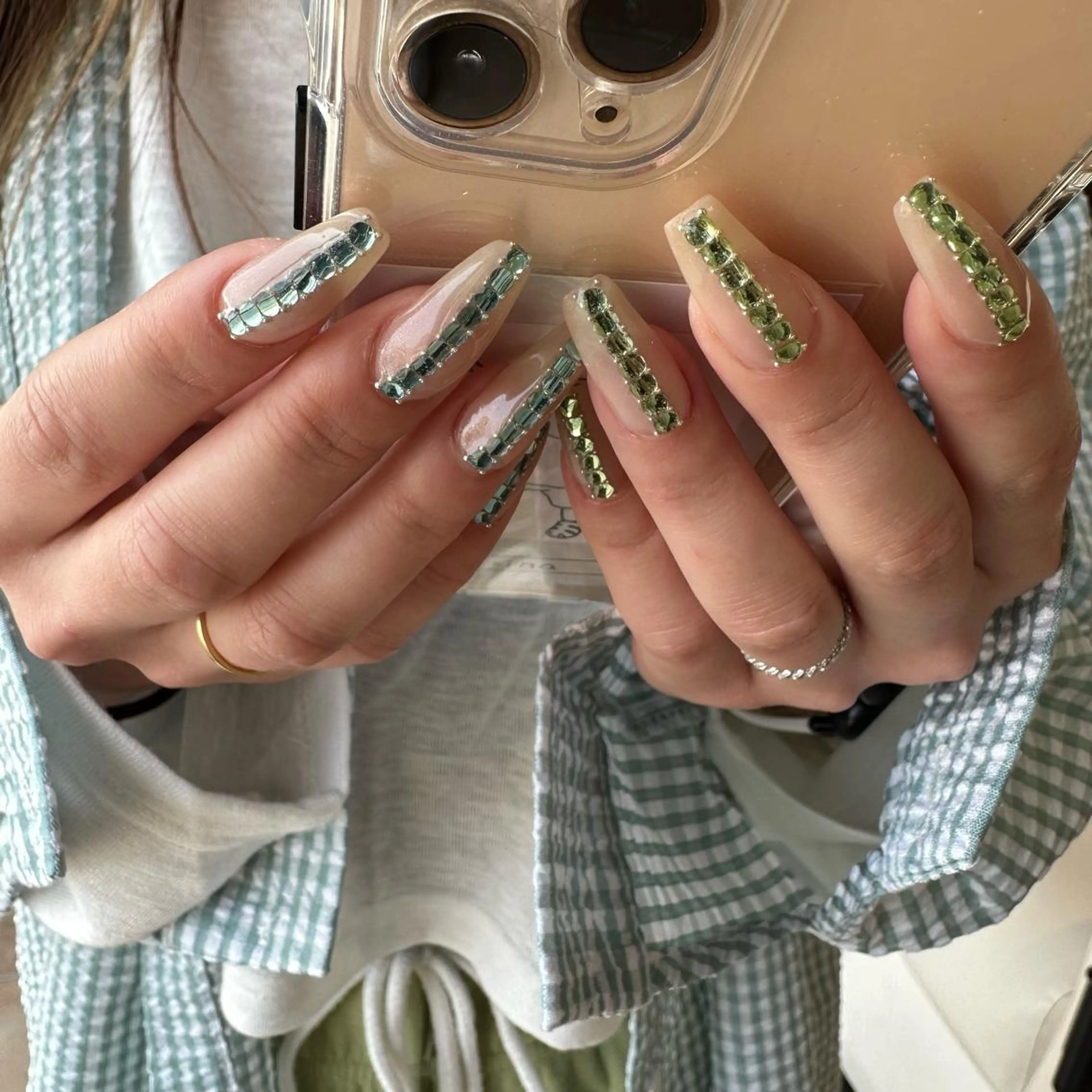 ネイル ハンドネイル 佐藤 穂乃香のネイルデザイン