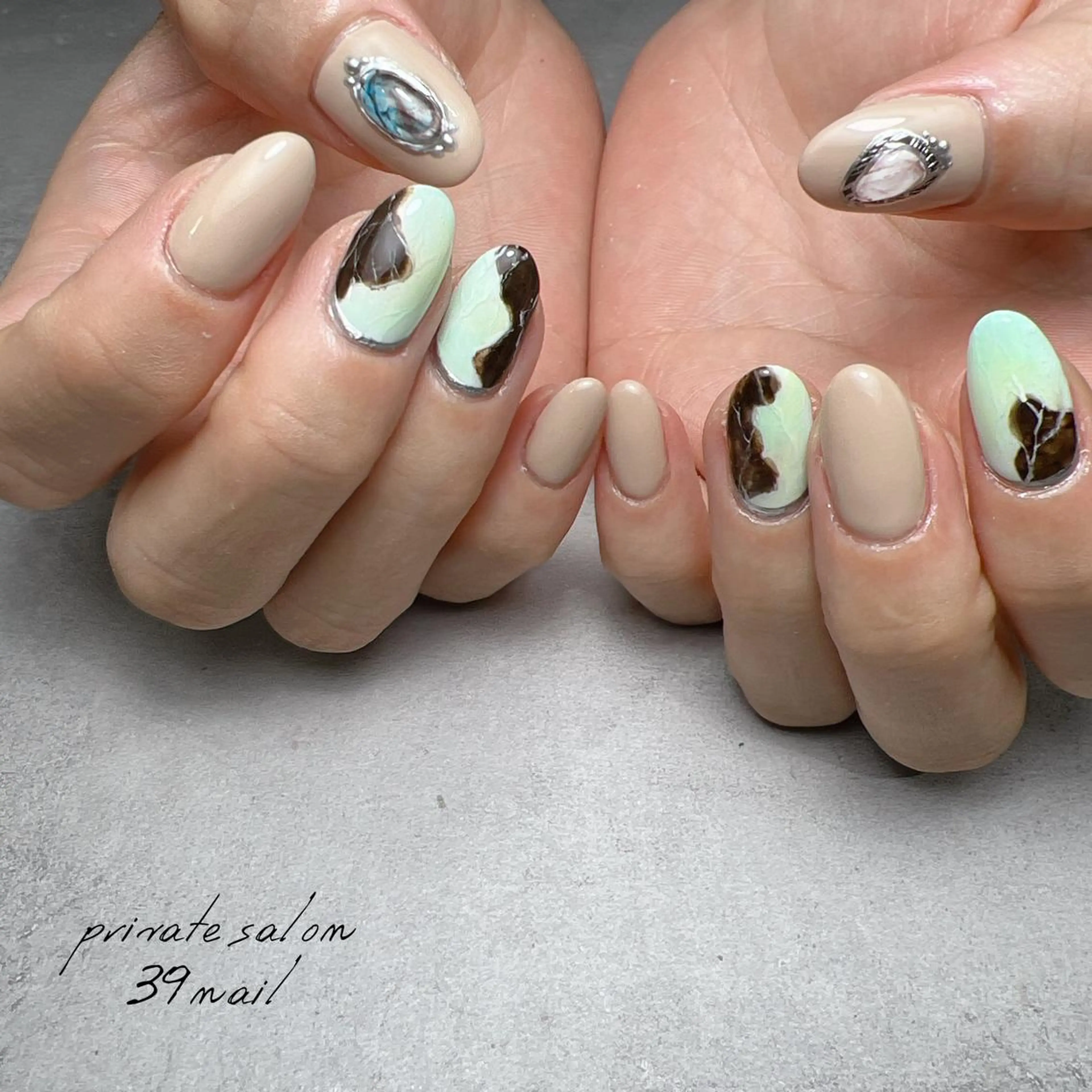 ミディアム ネイル ハンドネイル 京橋 【39nail】のネイルデザイン