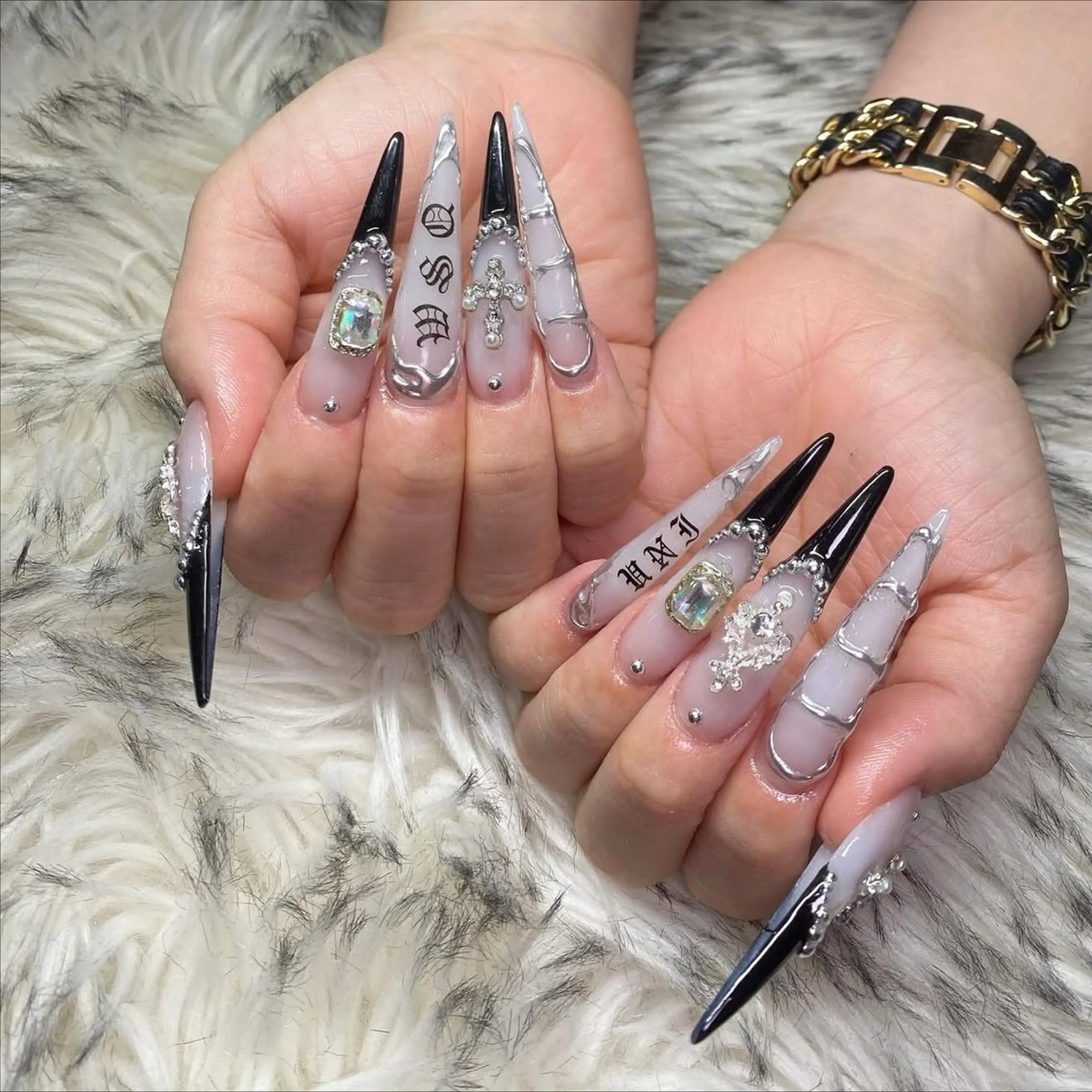 ネイル べっ甲ネイル チークネイル フラッシュネイル フラワーネイル フットネイル ハンドネイル Rin Nail Shinokuboのネイルデザイン