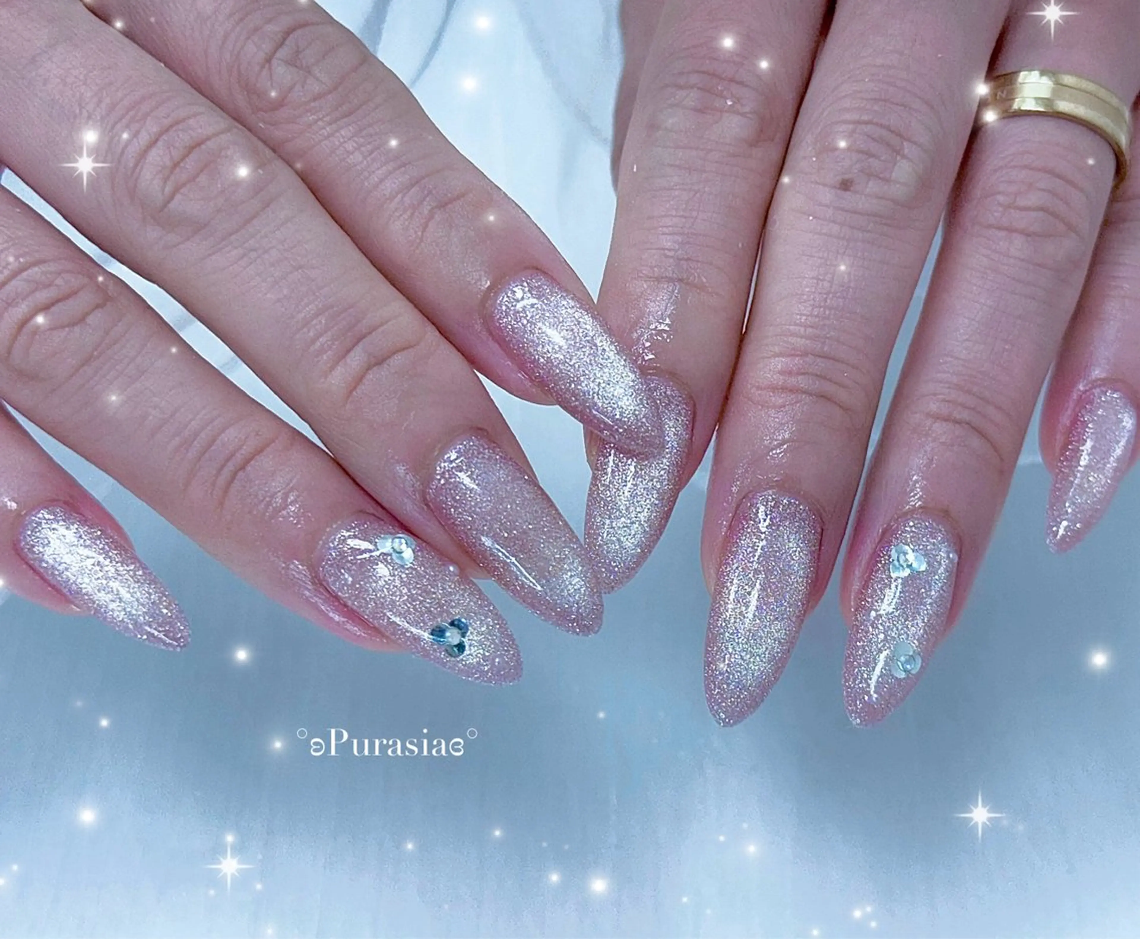 ネイル キラキラネイル 韓国ネイル マグネットネイル ワンホンネイル ハンドネイル Purasia高橋✧ マグ/ワンホン/地雷のネイルデザイン