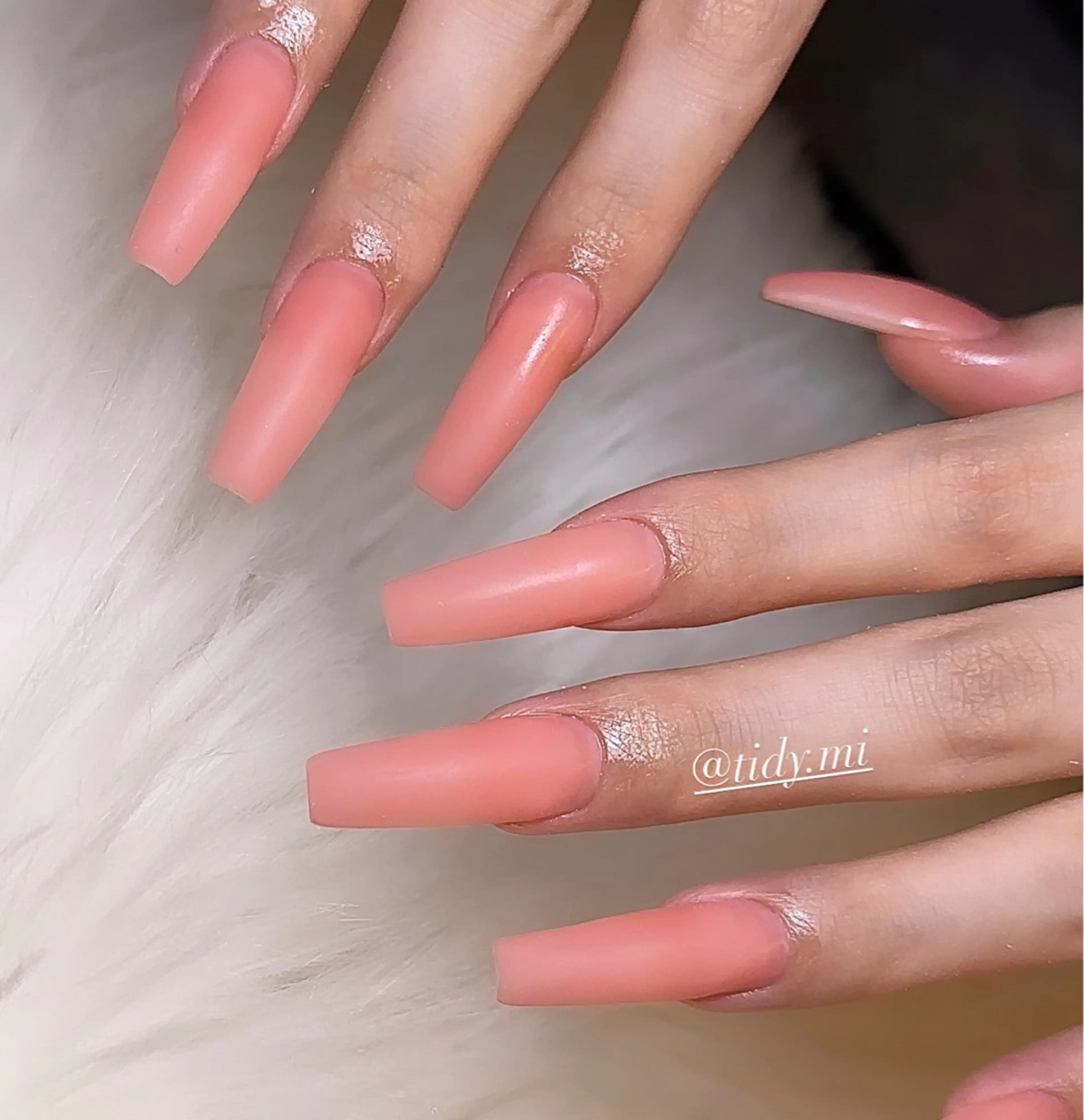 ネイル スカルプネイル TIDY M&Mのネイルデザイン