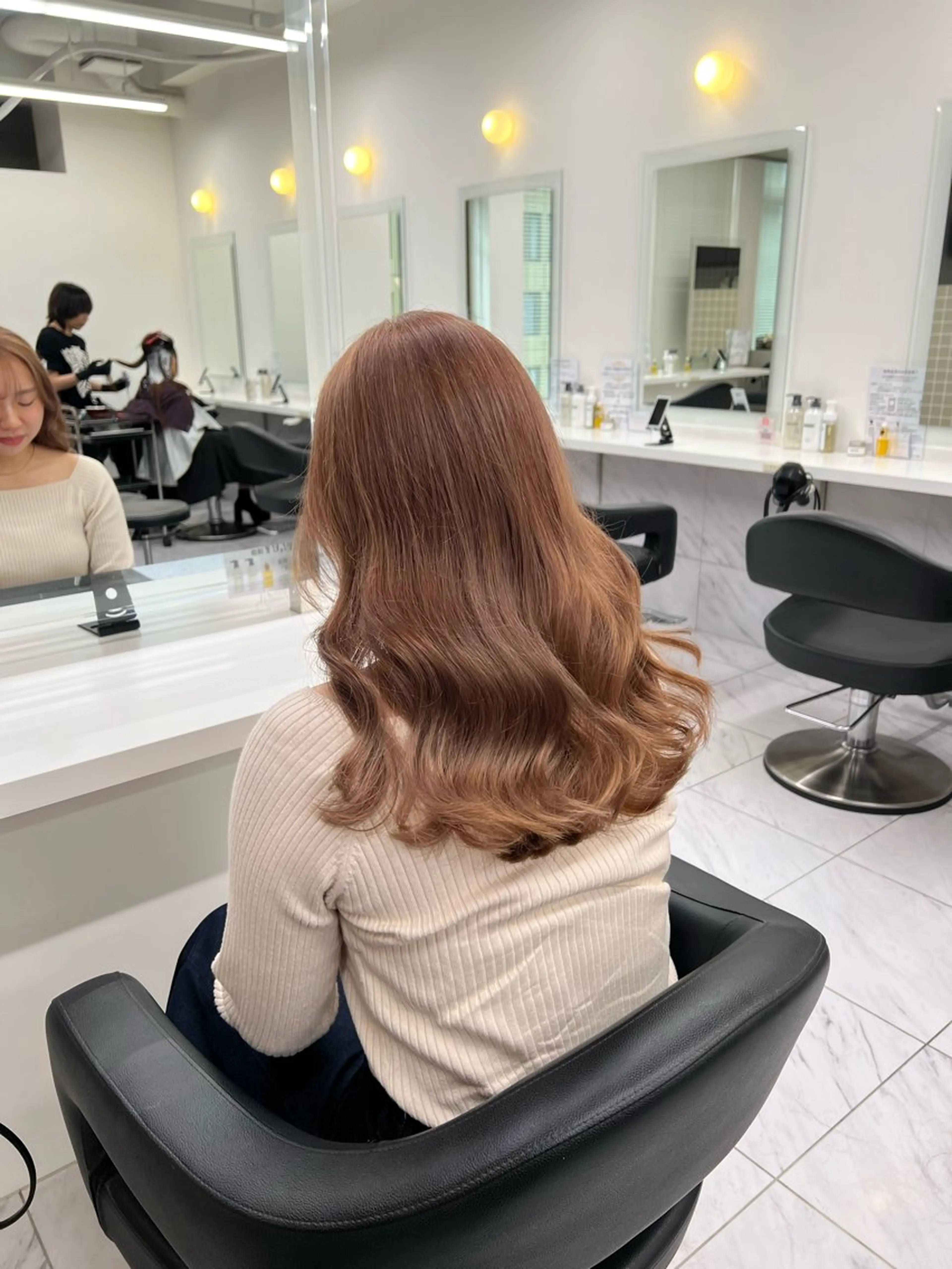 セミロング カラー ヘアカラー トリートメント 韓国レイヤーカット /REIのヘアスタイル