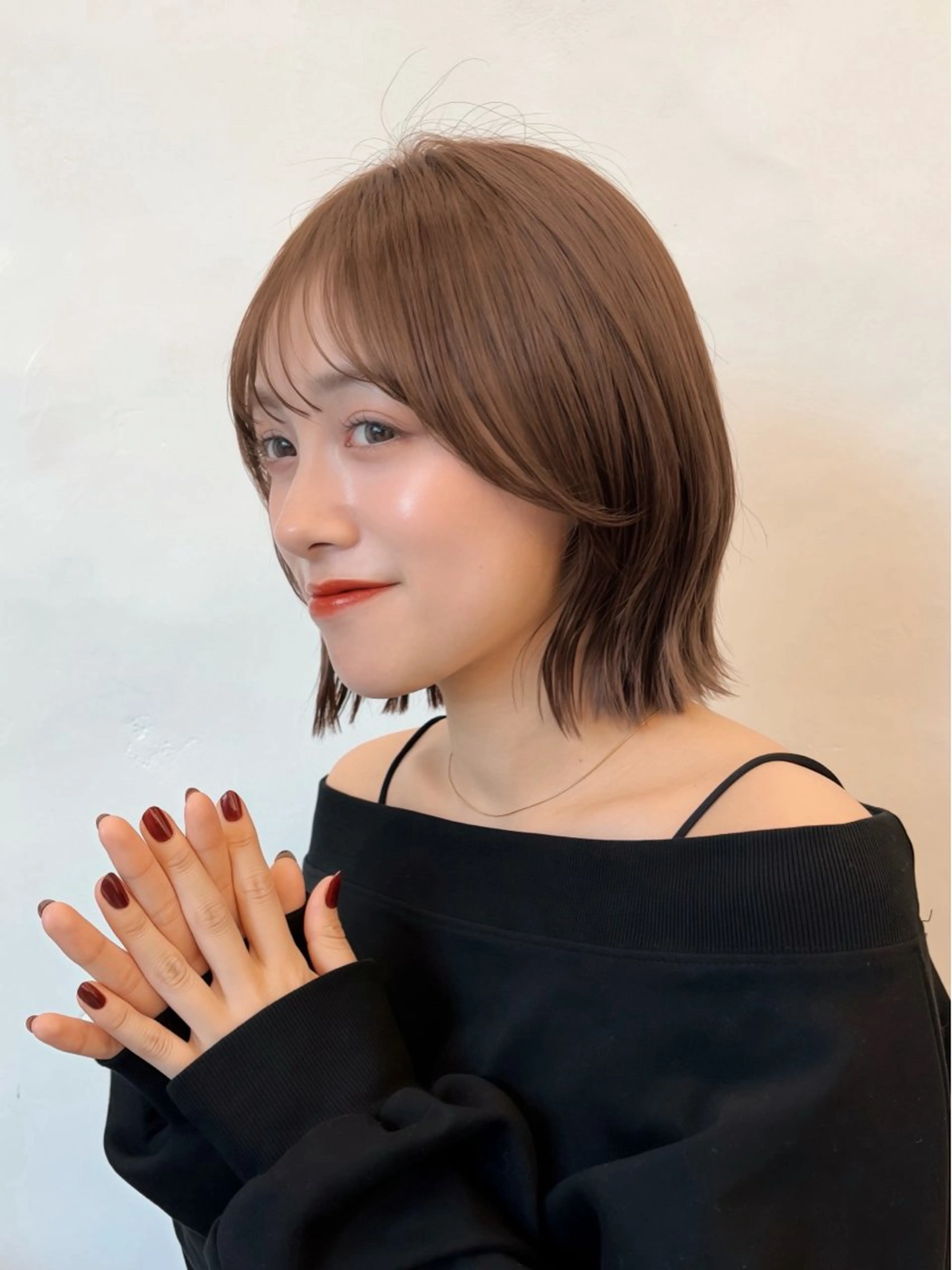 ミディアム カラー ヘアアレンジ 切りっぱなしボブ ベージュカラー 透明感カラー ボブ 🌱ボブ/レイヤー/ ベージュ/あやみ✨のヘアスタイル