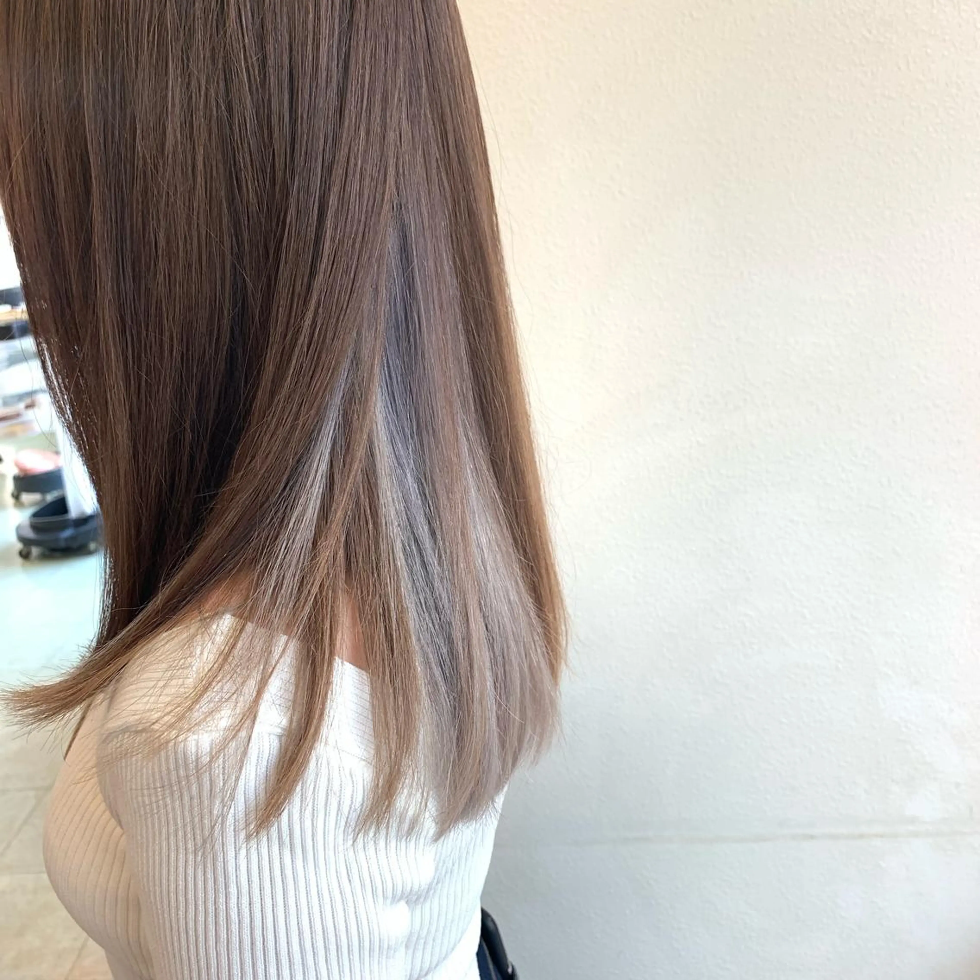 セミロング カラー DiMPlE  ディンプル所属・🌸スタイリスト 山浦美恵のヘアスタイル