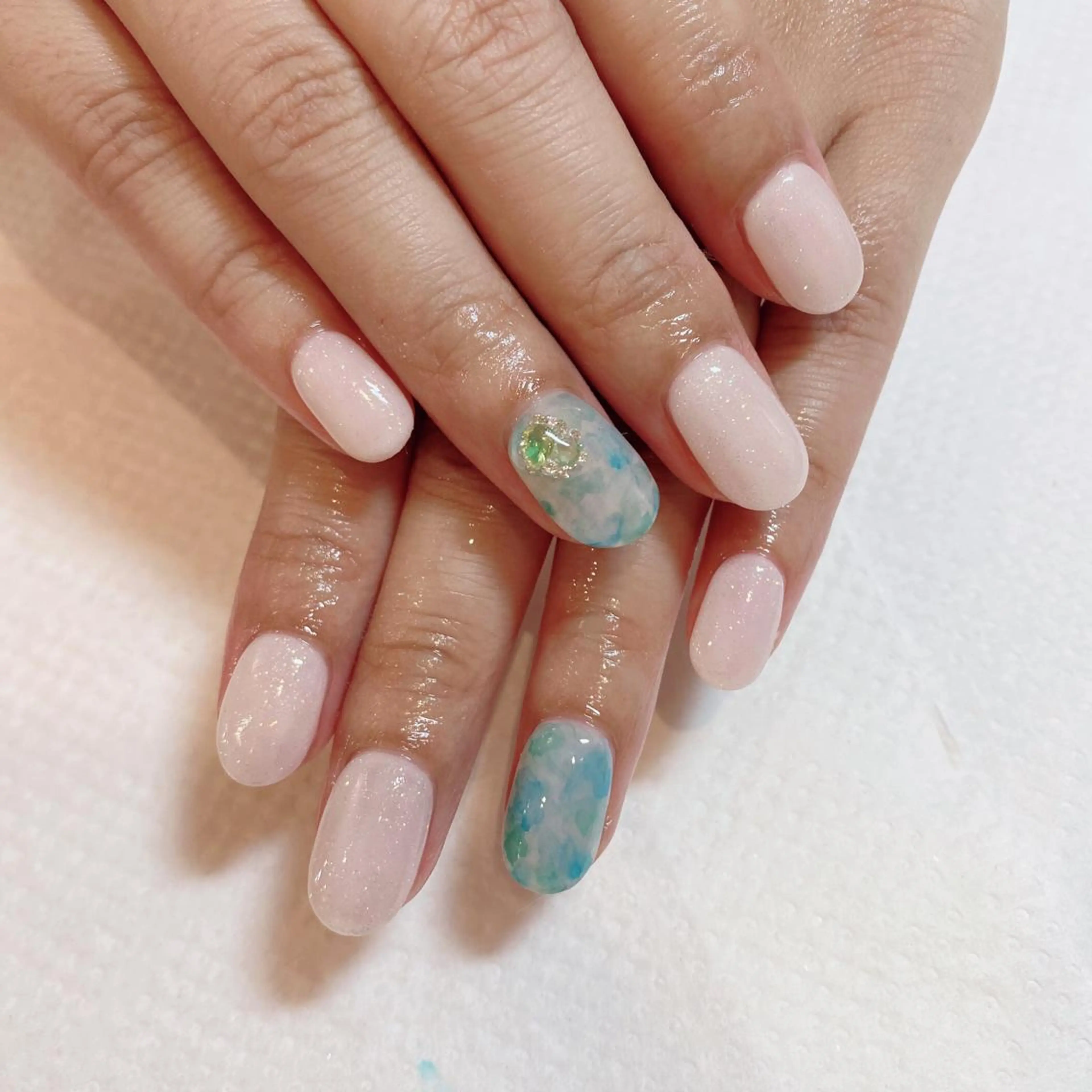 ネイル f'bloom L’ecrinのネイルデザイン