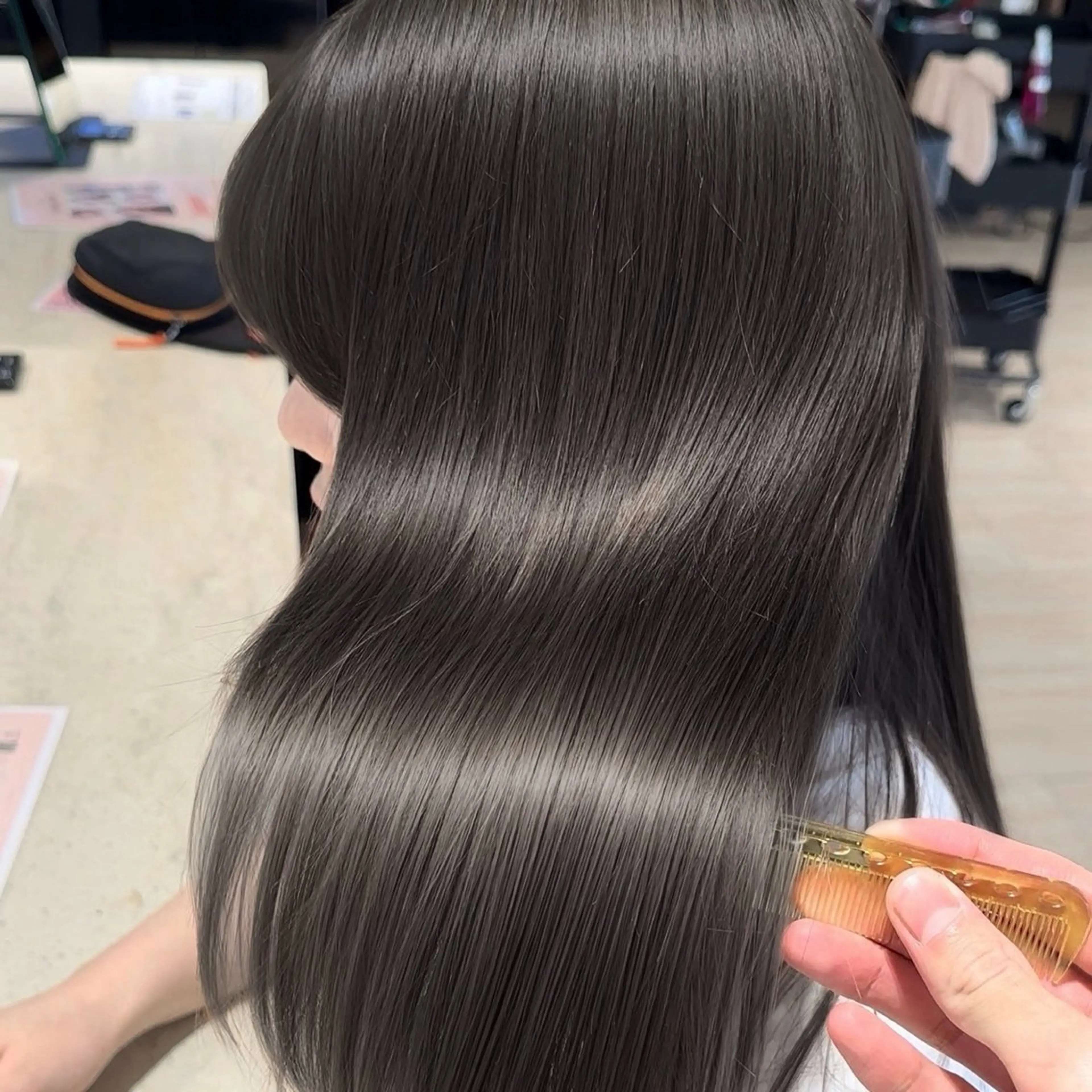 【平日ご新規様】縮毛矯正＋カット＋艶トリートメントの写真