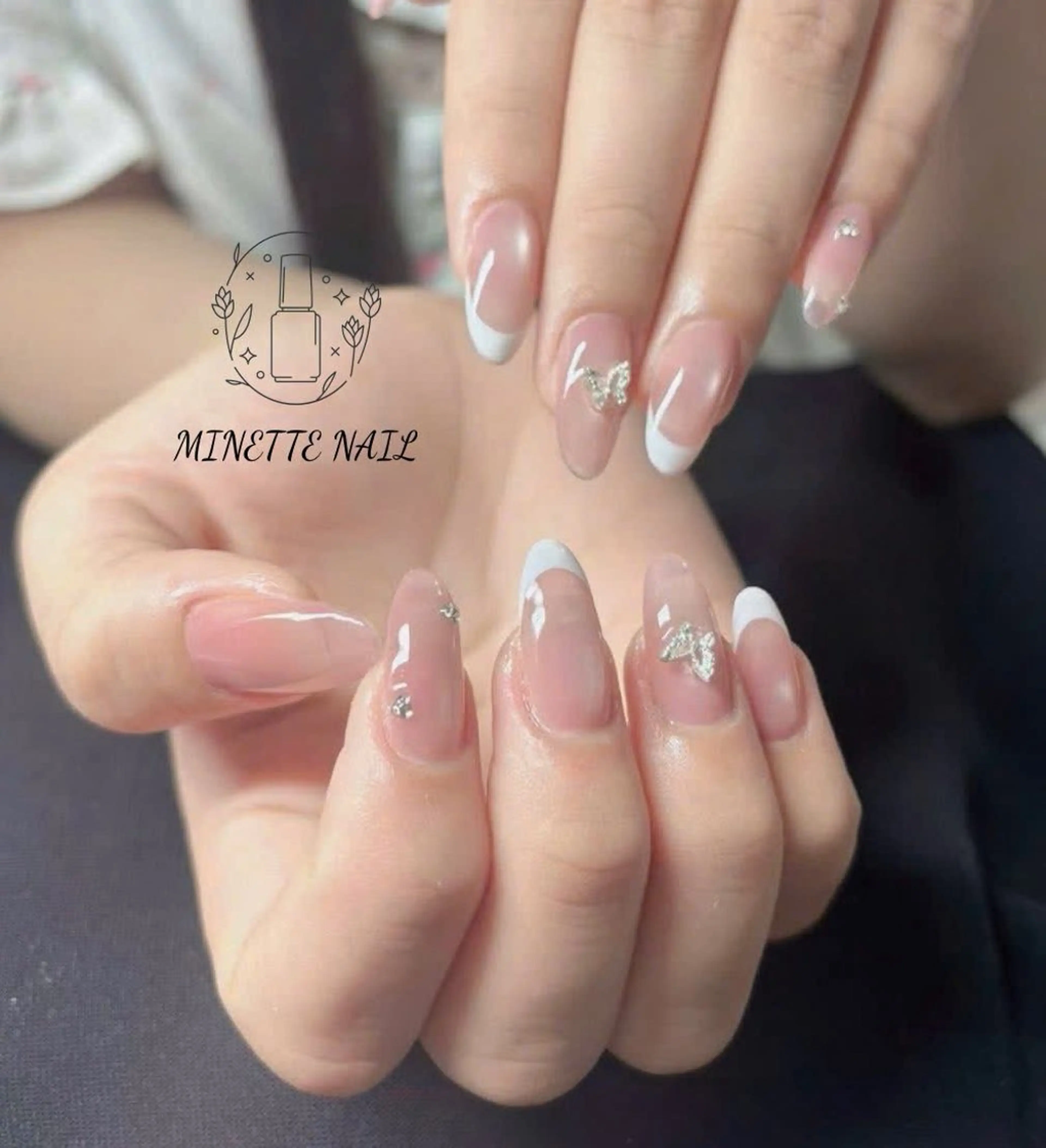 ネイル フレンチネイル ジェルネイル マグネットネイル 持ち込み ニュアンスネイル Minette Nailのネイルデザイン