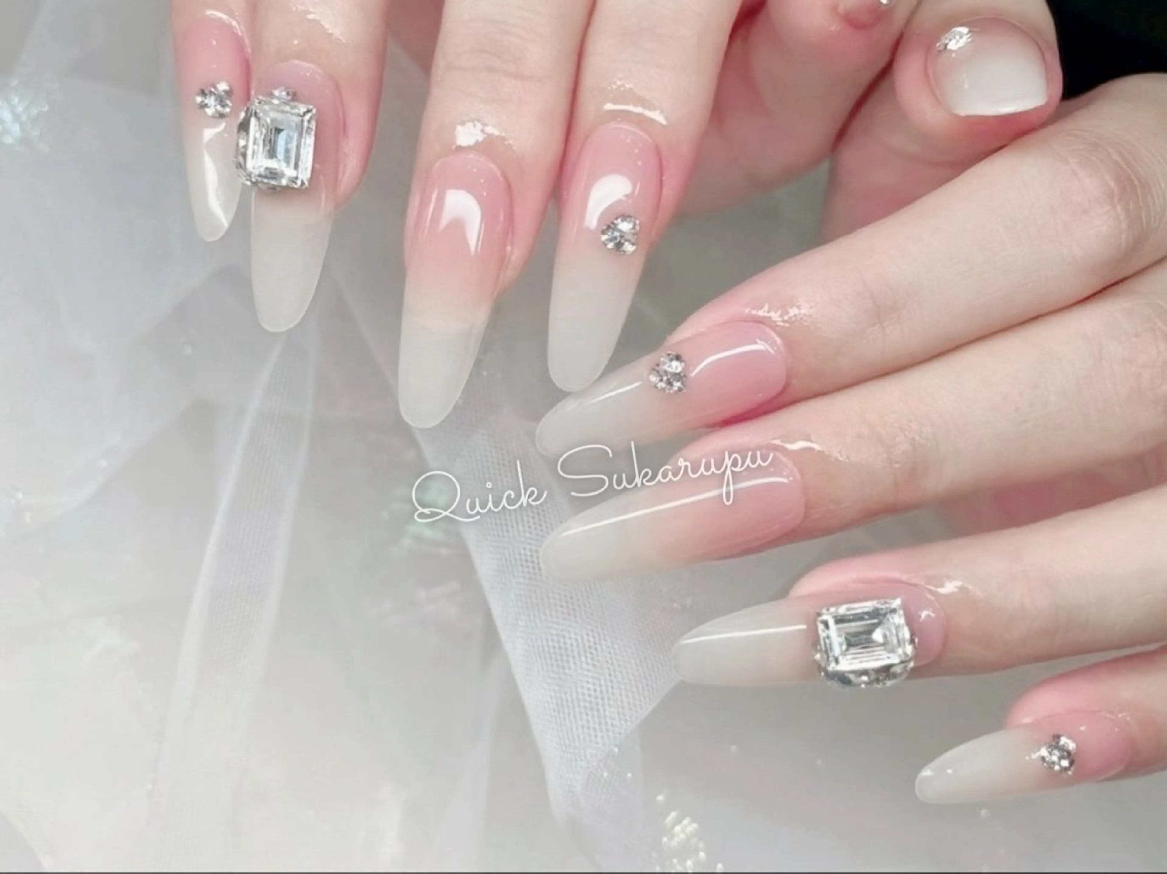 ロング ハンドネイル Quick Sukarupu 高田馬場店所属・Quick Sukarupuのネイルデザイン