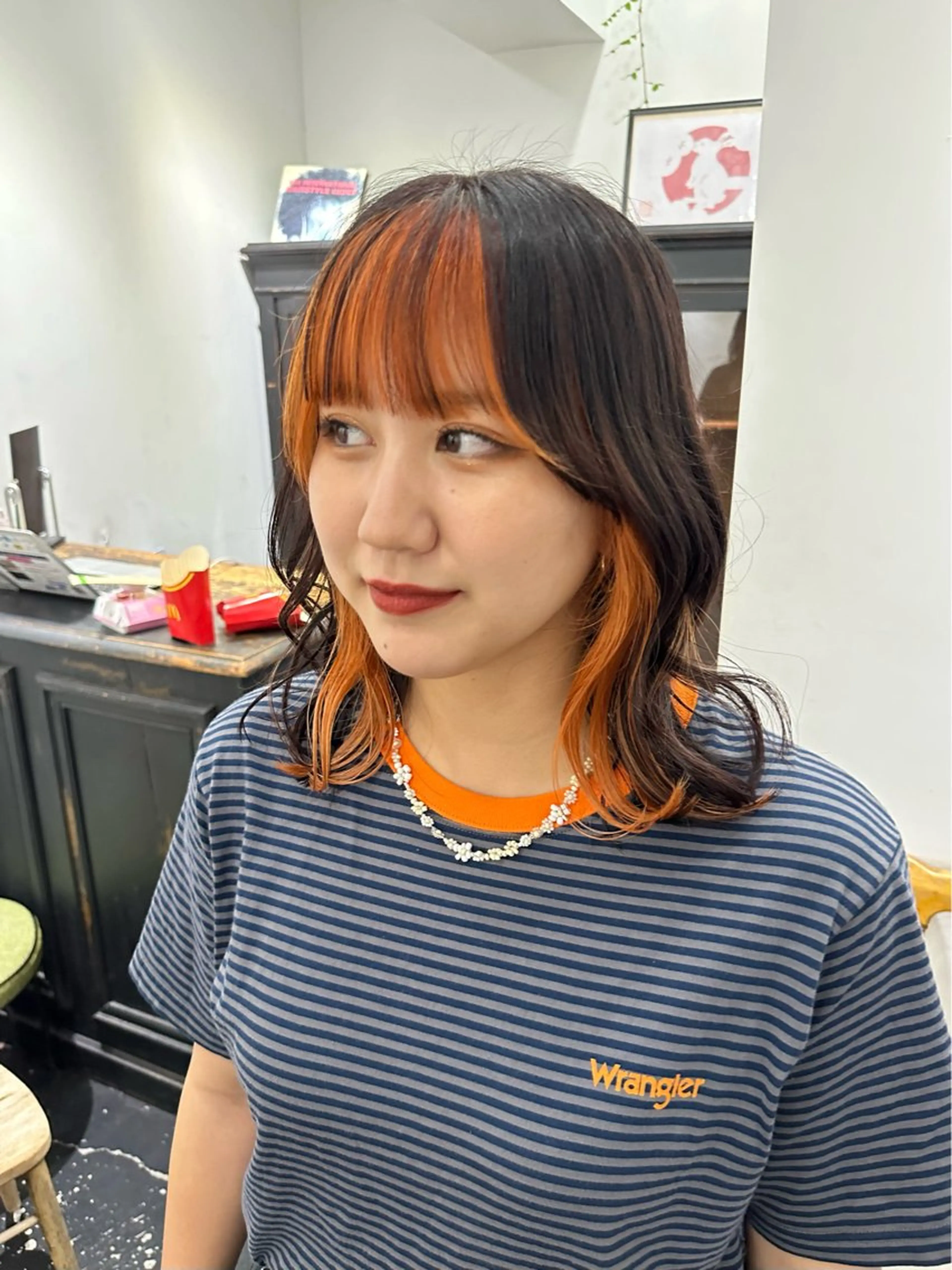 【インナーカラー🌈】インナーカラー（ケアブリーチ1回＋オンカラー）＋全体カラー＋艶トリートメント✨の写真