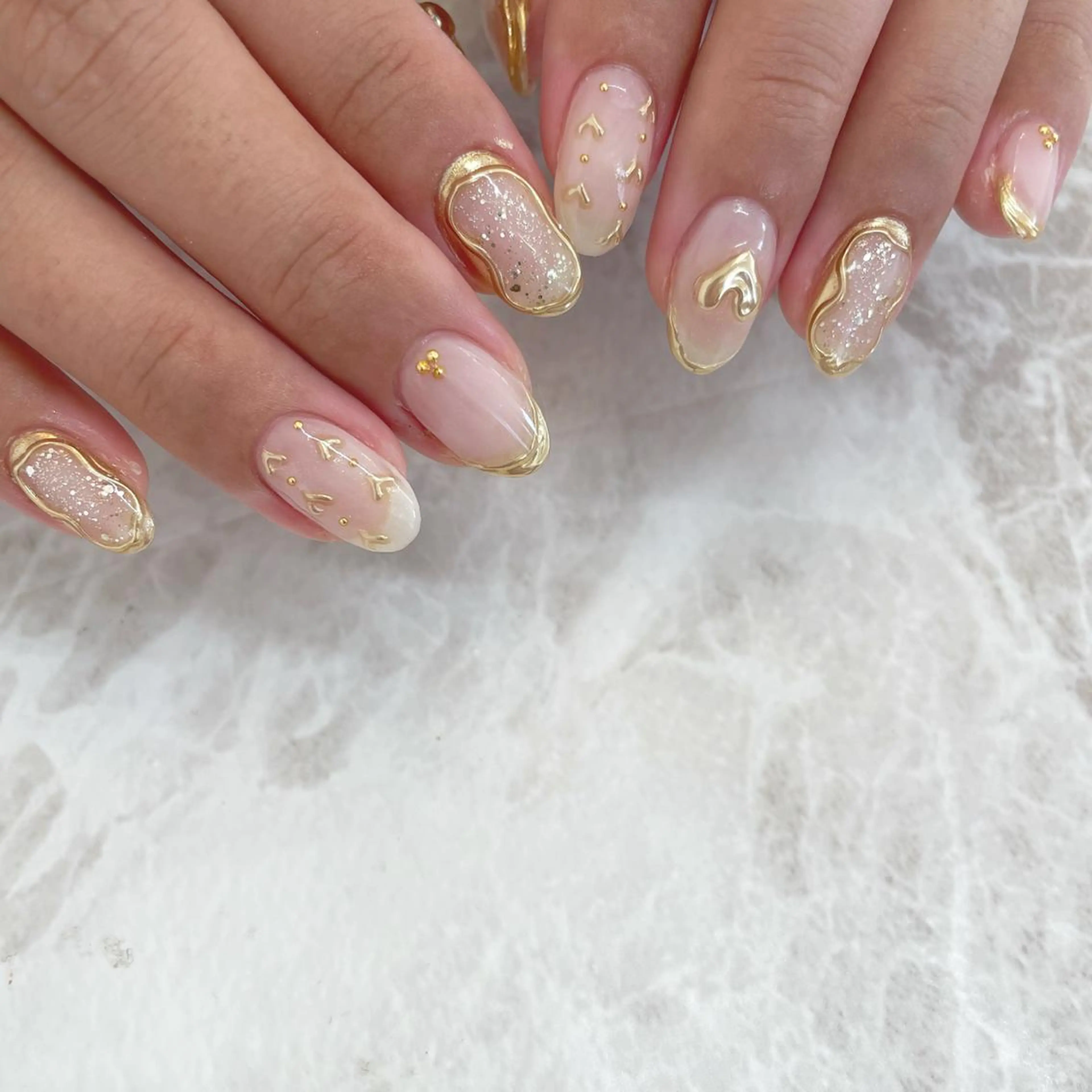 ネイル essence所属・pétit maakoのネイルデザイン