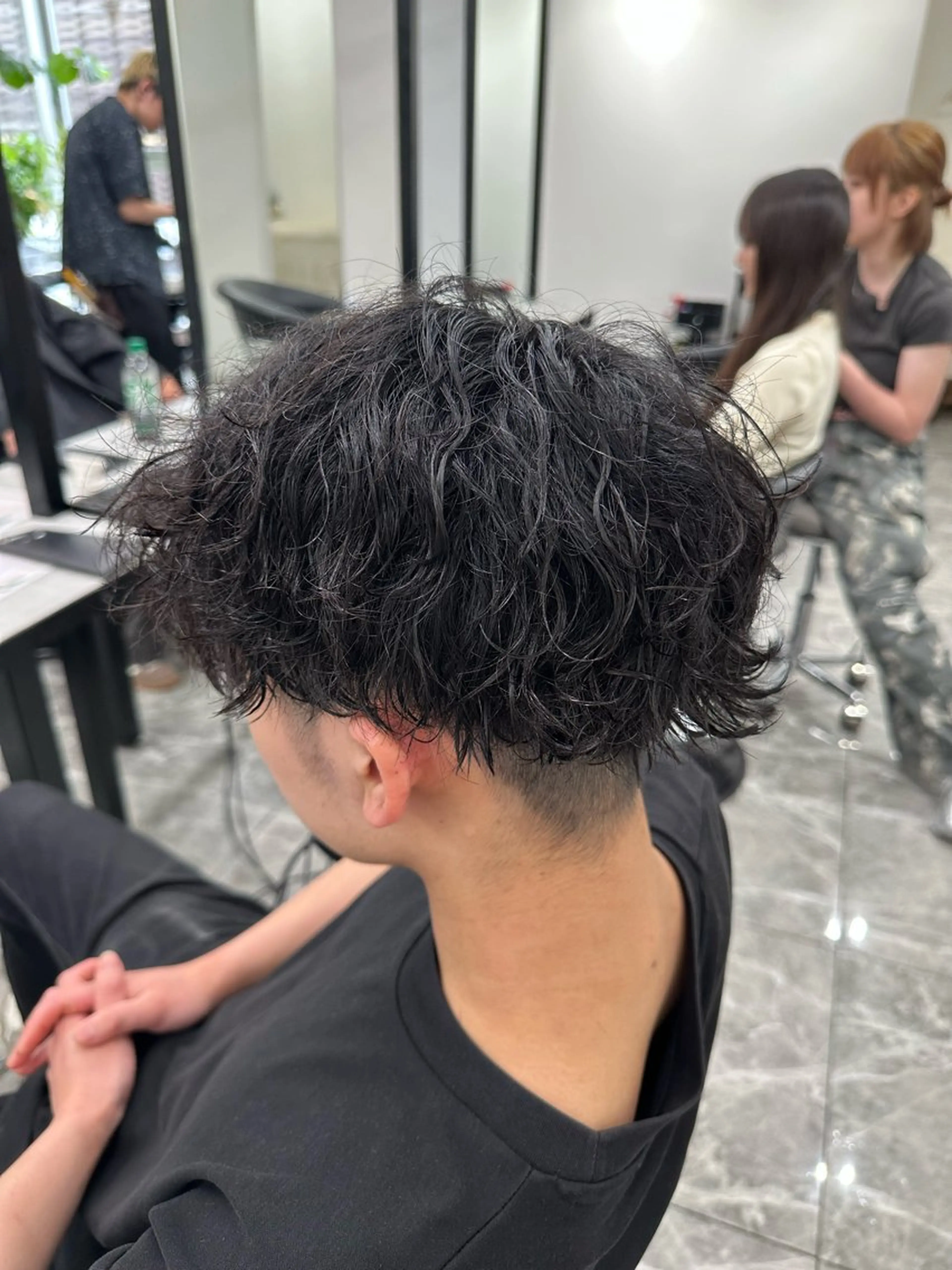 パーマ 🖤🤍石川 アイリ🤍🖤のネイルデザイン