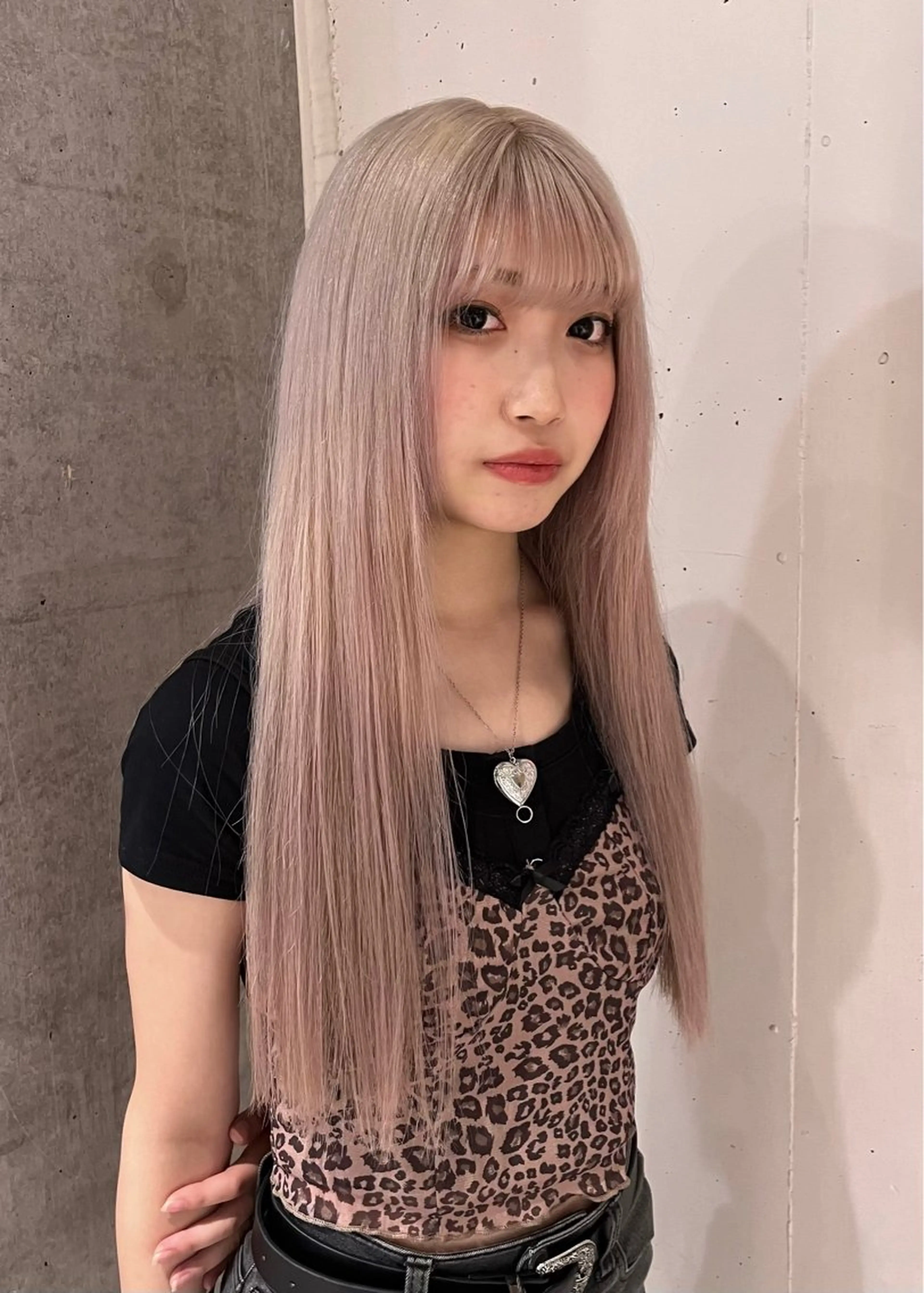 ロング カラー nonoka/ ブリーチ/モニカのヘアスタイル